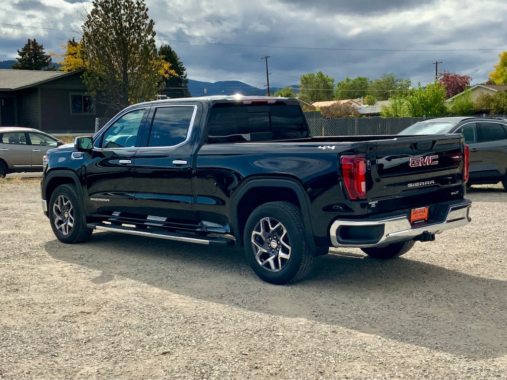 New 2025 GMC Sierra 1500 SLT Truck