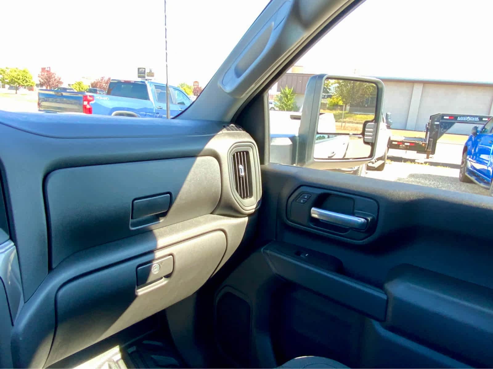 Thumbnail: 2025 GMC Sierra 3500 - 44