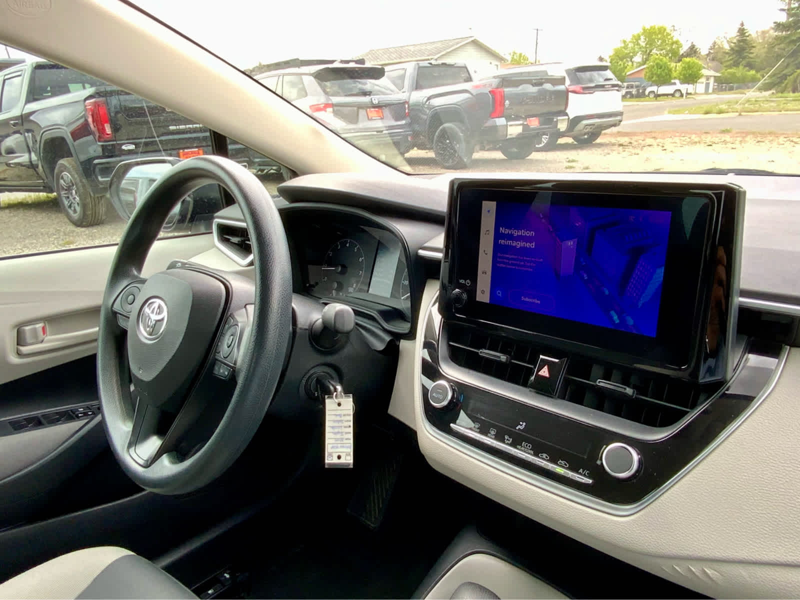 Thumbnail: 2024 Toyota Corolla - 32