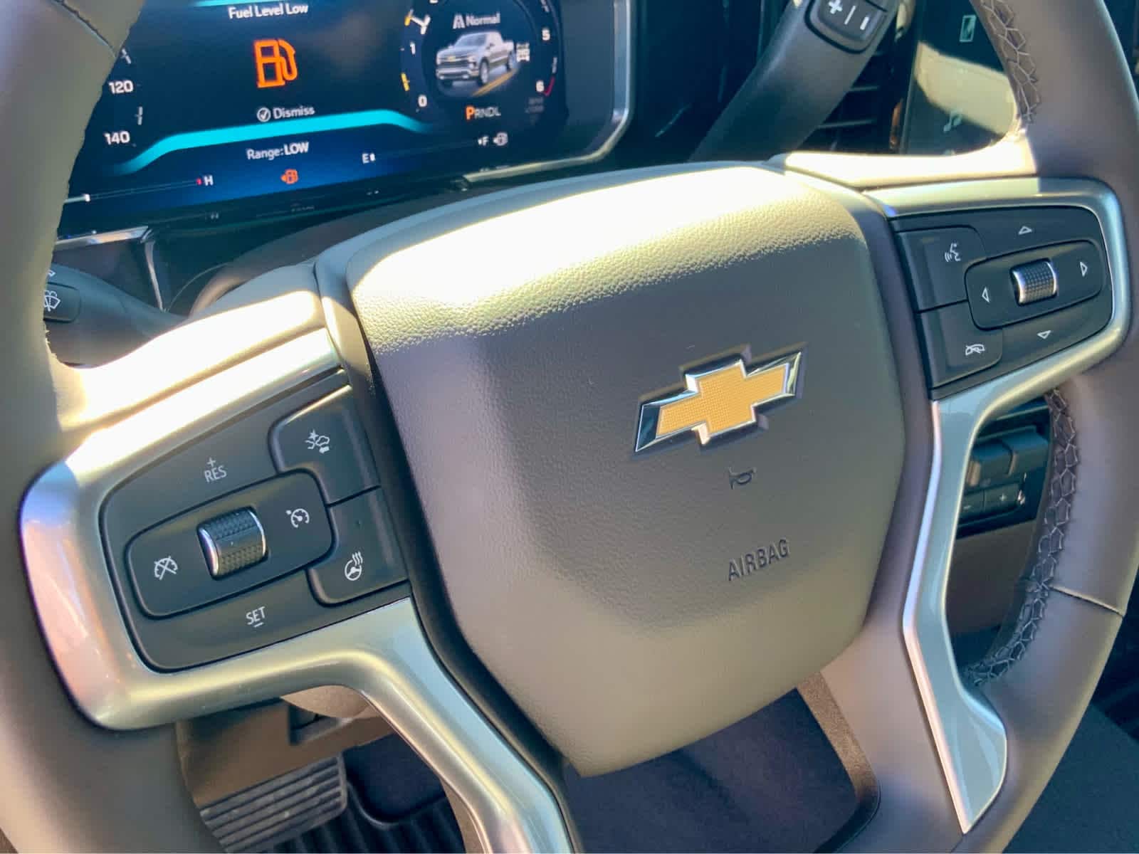 Thumbnail: 2026 Chevrolet Silverado 1500 - 47