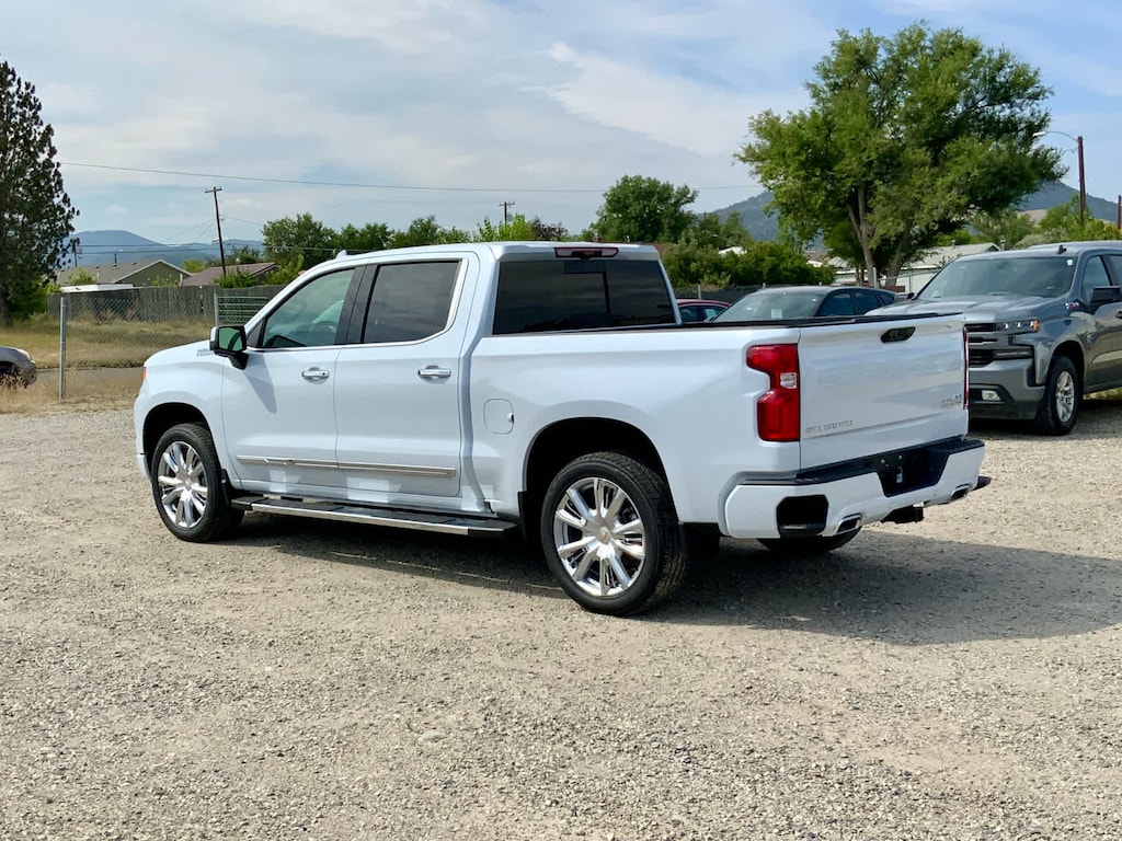 New 2026 Chevrolet Silverado 1500 High Country Truck