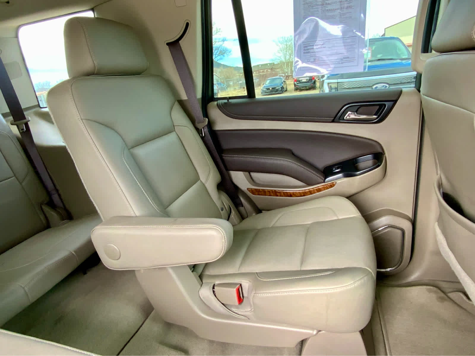 Thumbnail: 2020 Chevrolet Tahoe - 20