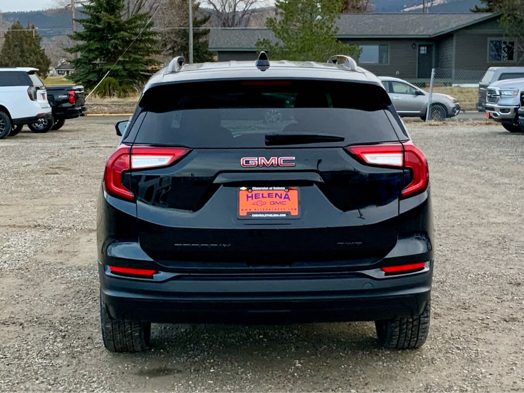 Used 2022 GMC Terrain SLE SUV