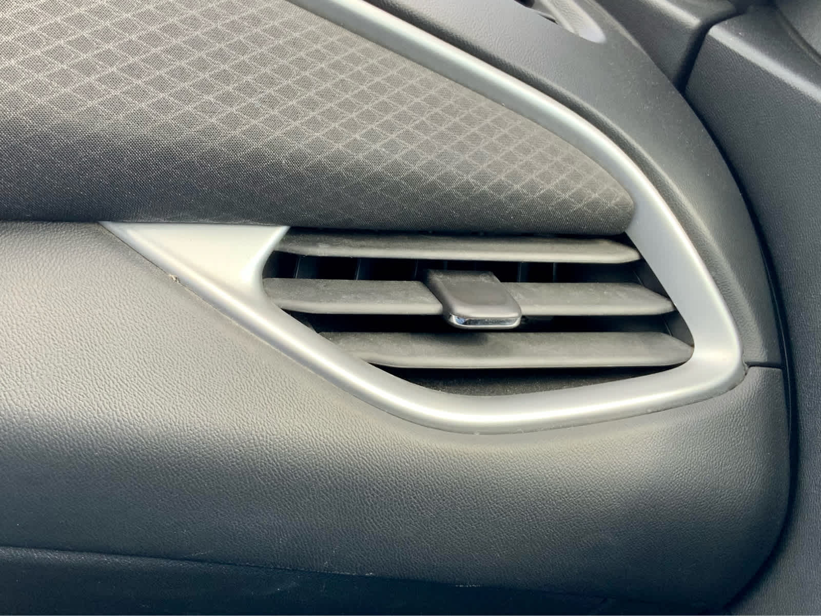 Thumbnail: 2023 Chevrolet Malibu - 47