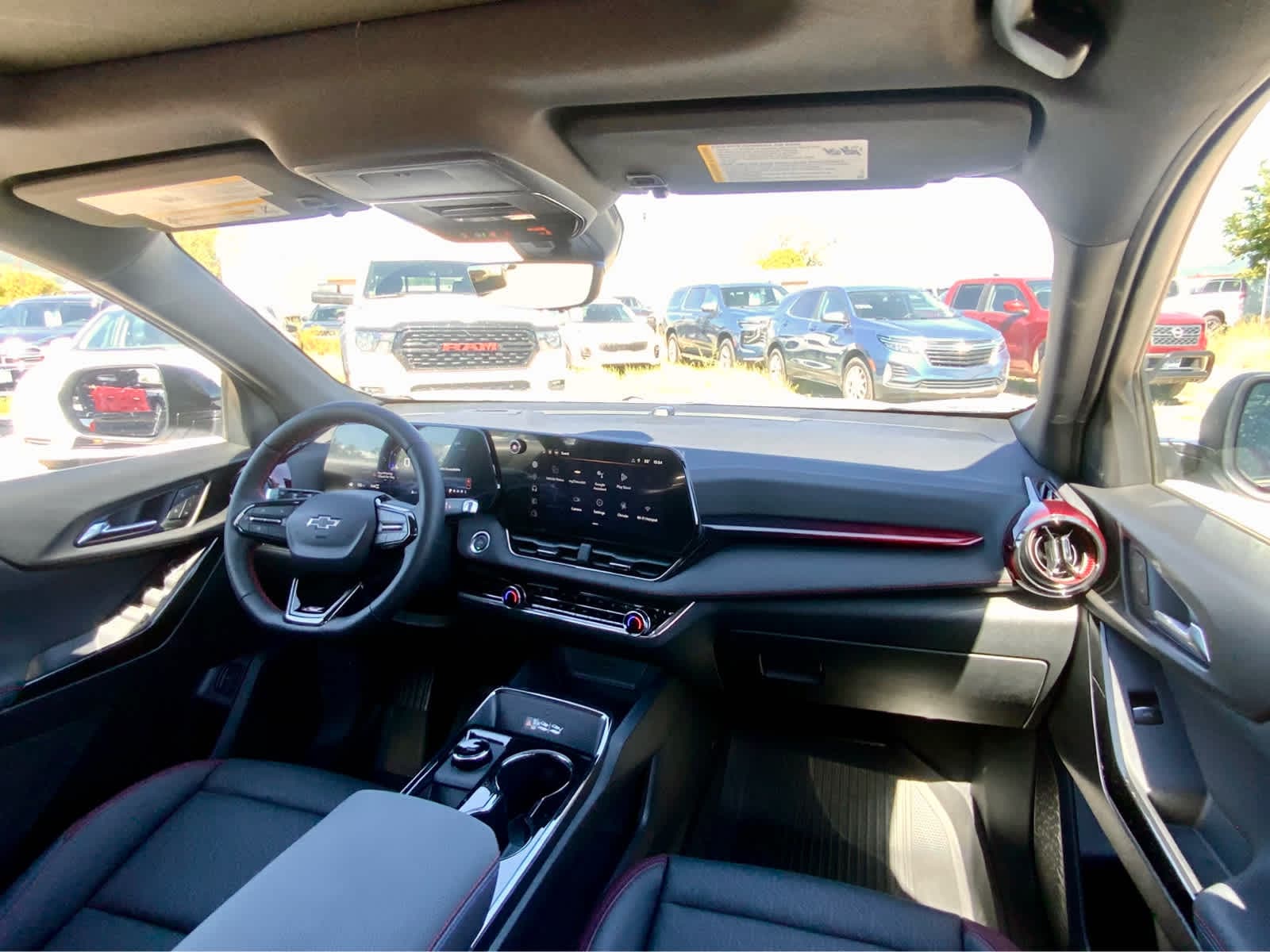 Thumbnail: 2026 Chevrolet Equinox - 32