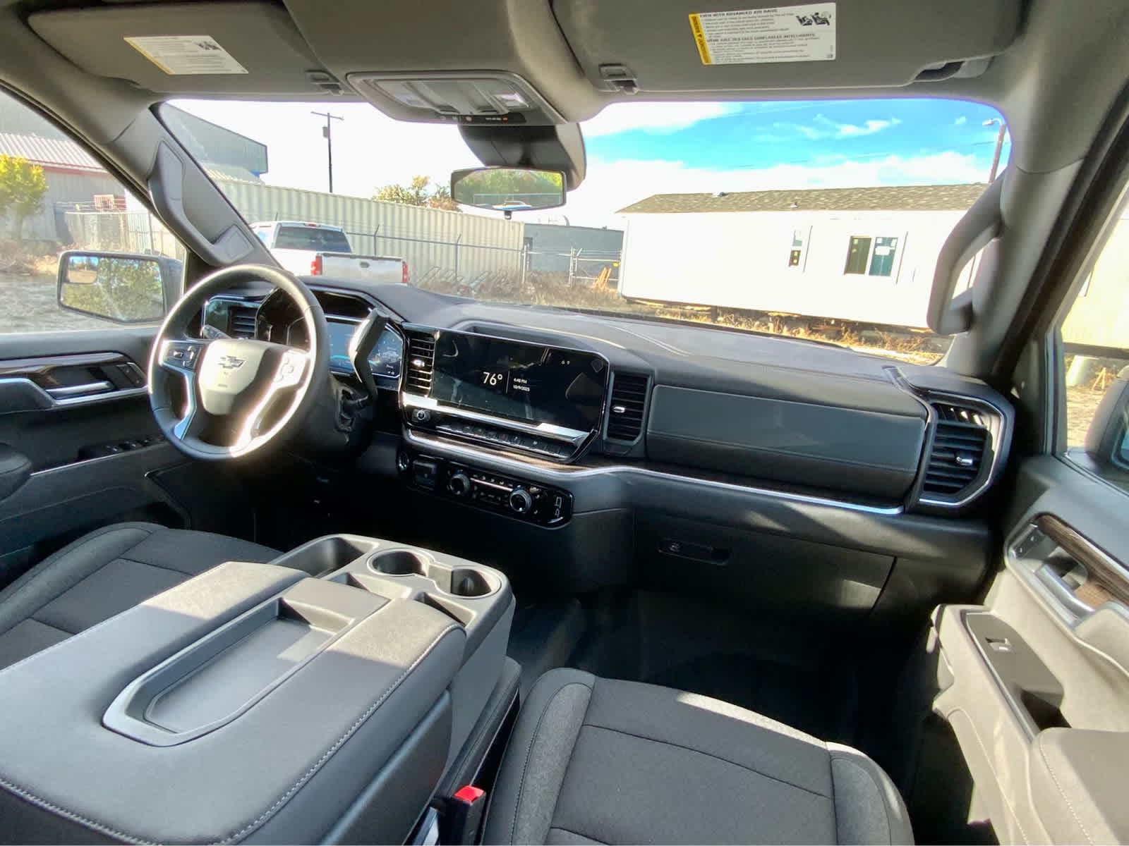 Thumbnail: 2026 Chevrolet Silverado 1500 - 38