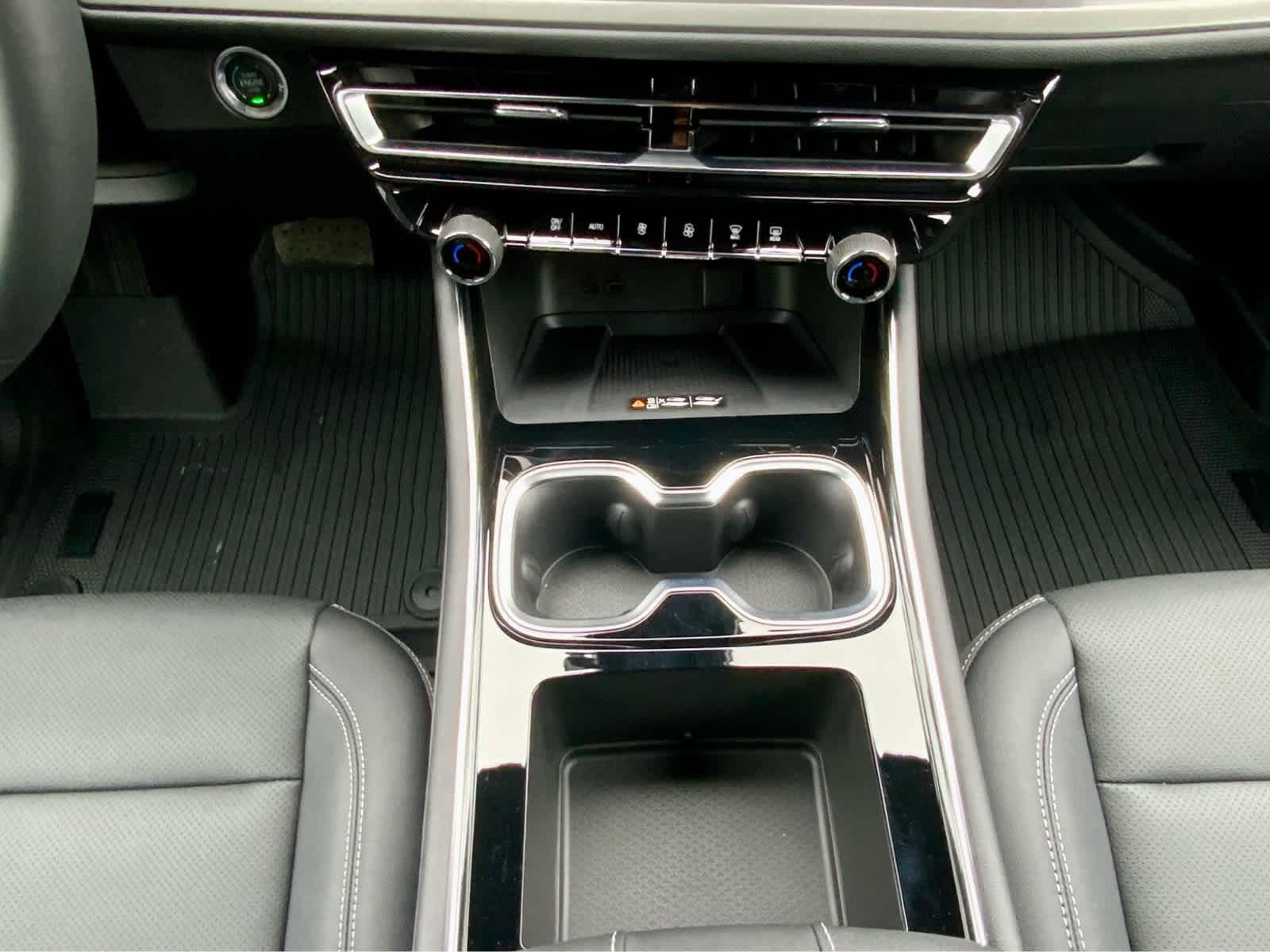 Thumbnail: 2026 Chevrolet Traverse - 46