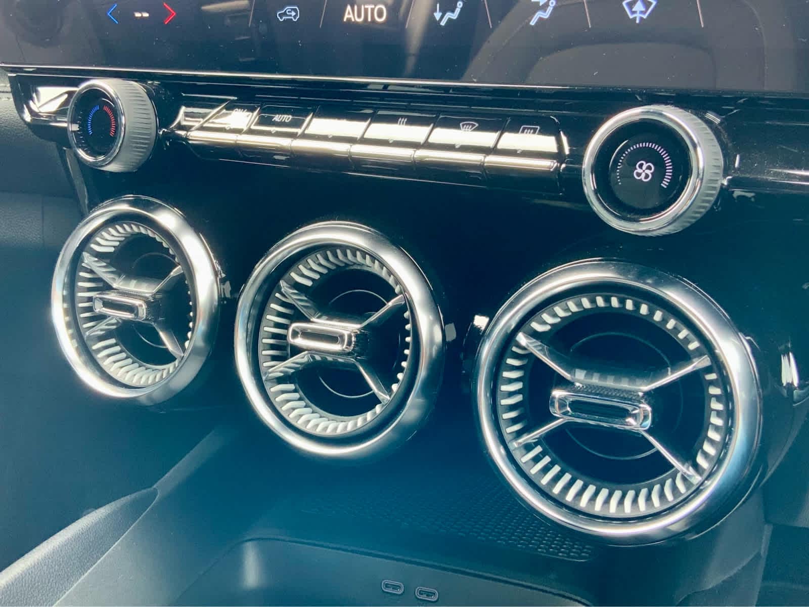 Thumbnail: 2026 Chevrolet Blazer EV - 45