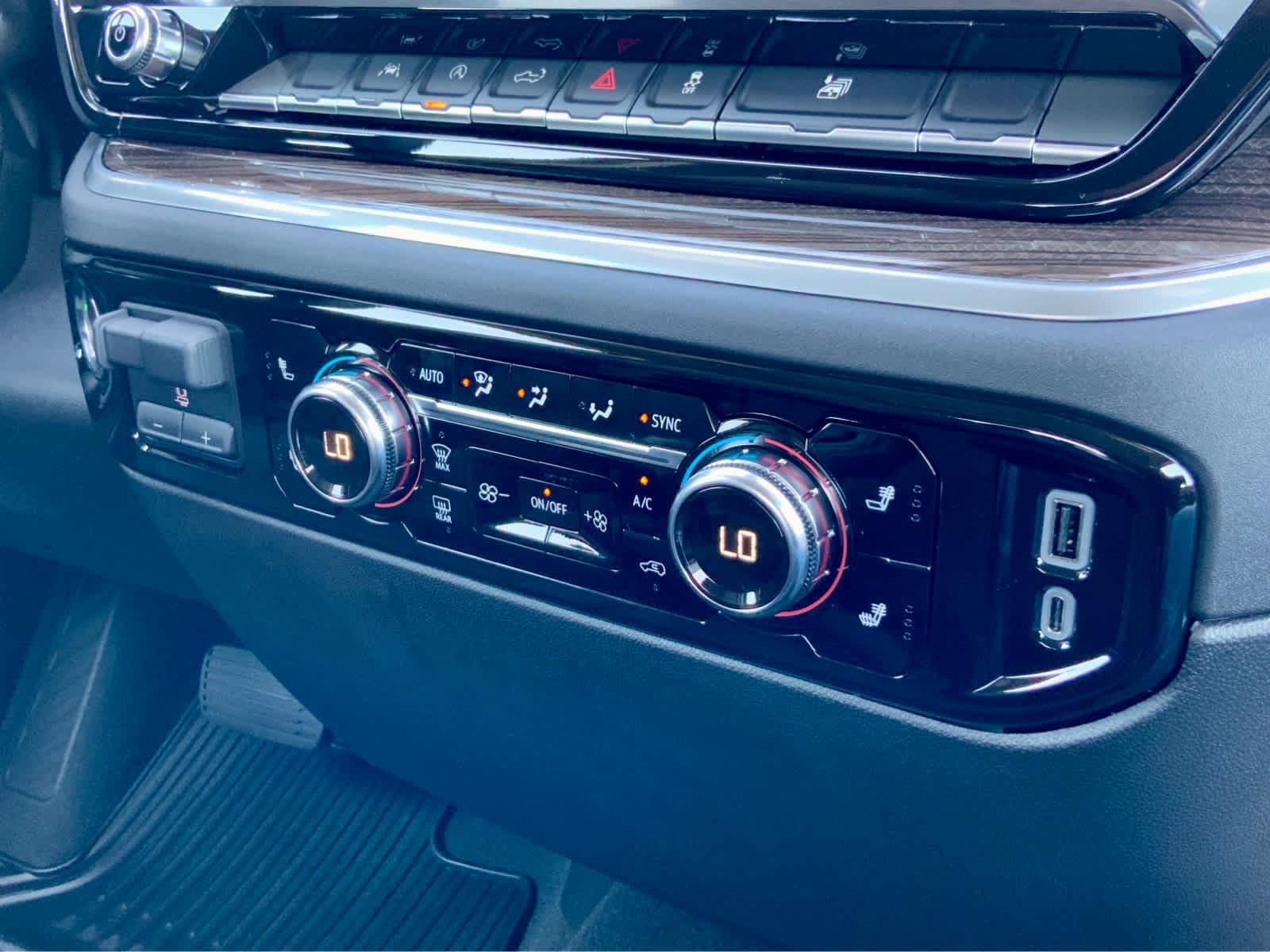 Thumbnail: 2026 GMC Sierra 1500 - 51