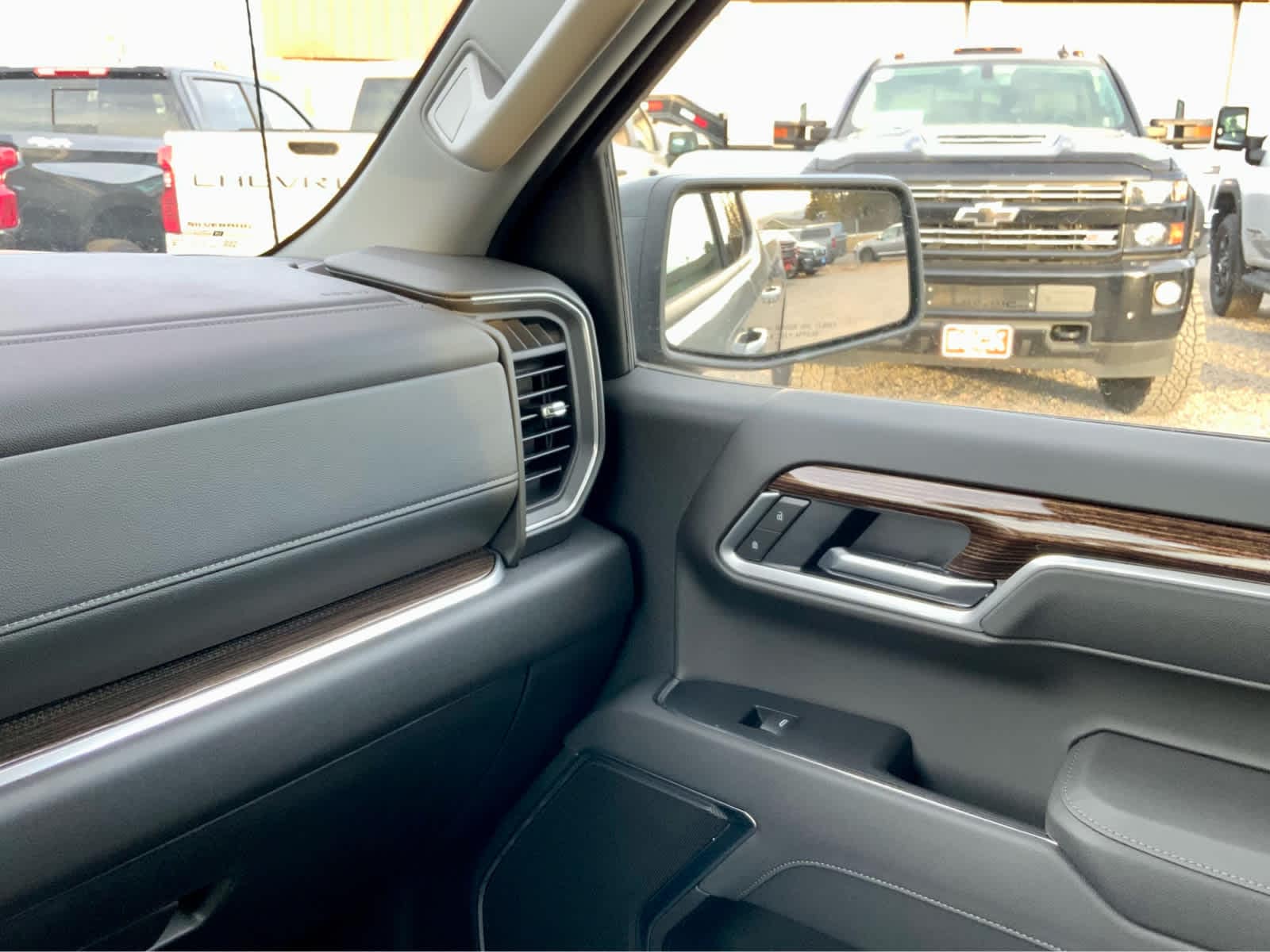 Thumbnail: 2026 GMC Sierra 1500 - 42