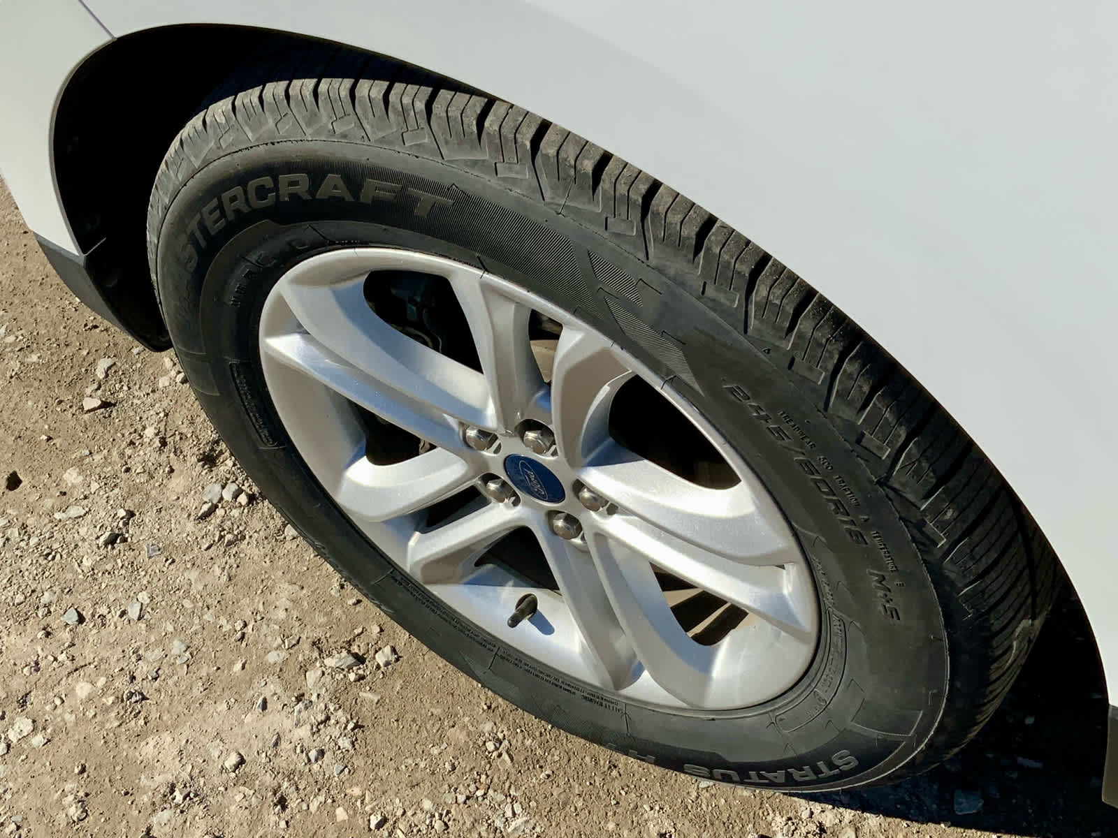 Thumbnail: 2020 Ford Edge - 14