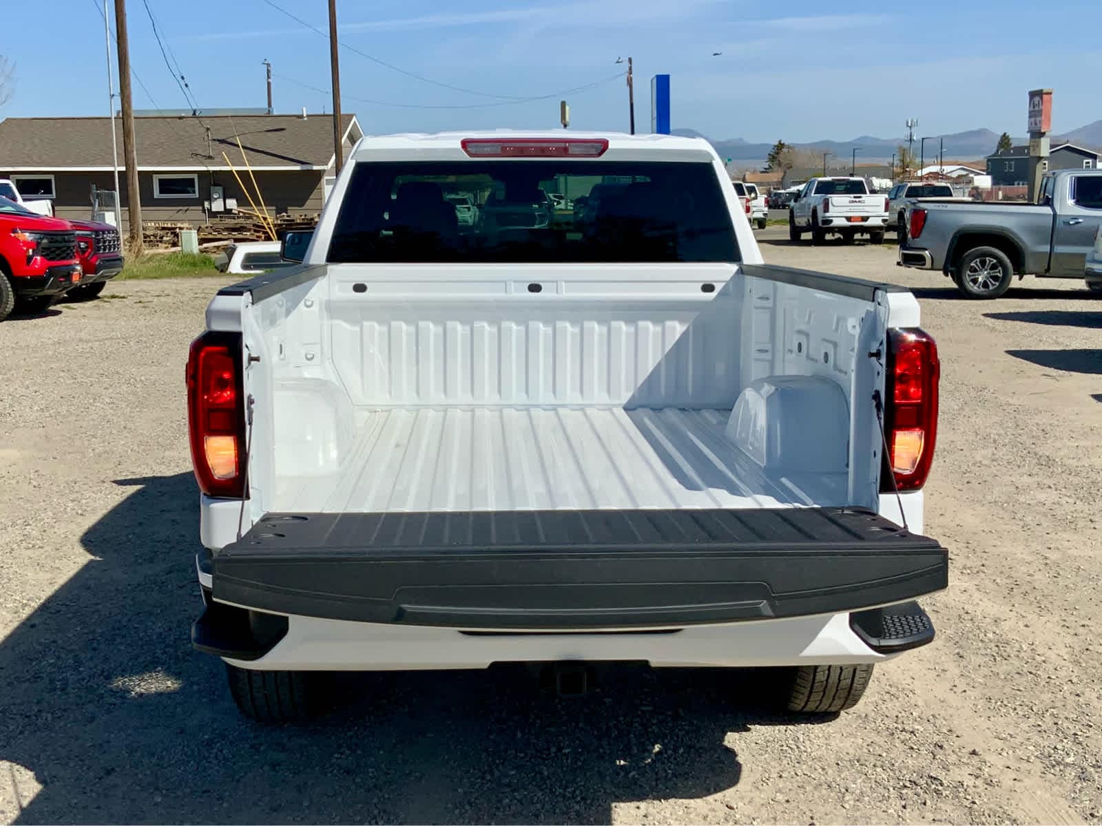 Thumbnail: 2026 GMC Sierra 1500 - 22