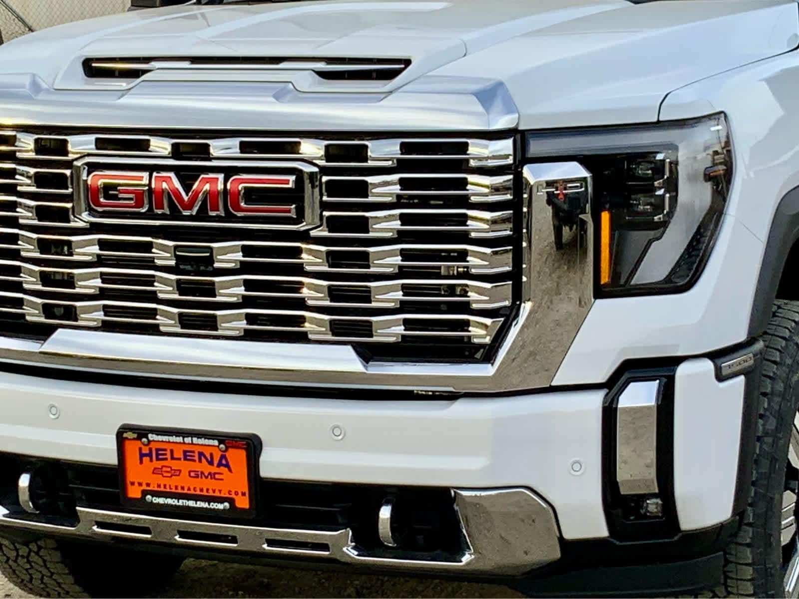 Thumbnail: 2026 GMC Sierra 3500 - 14