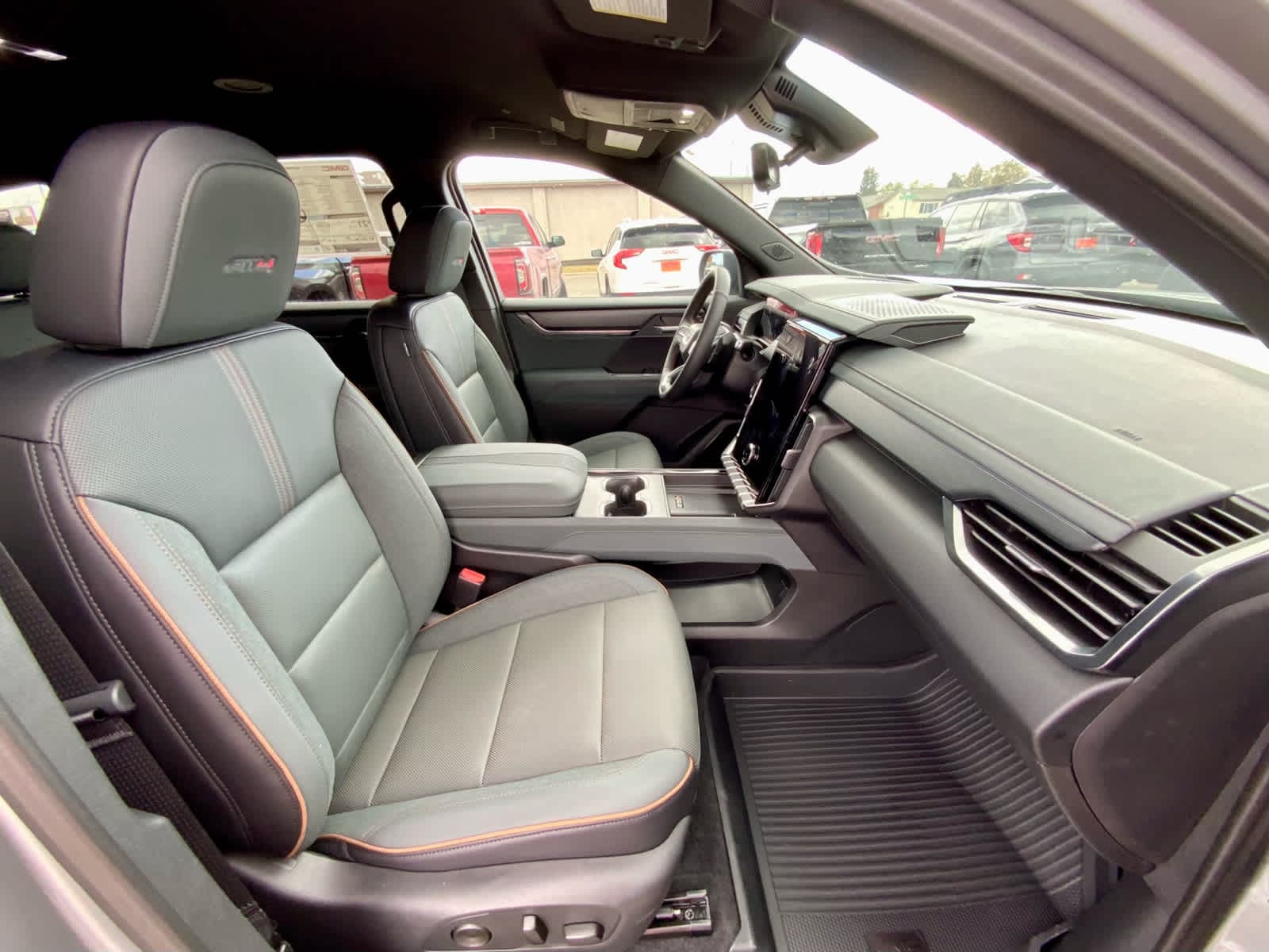 Thumbnail: 2026 GMC Acadia - 24