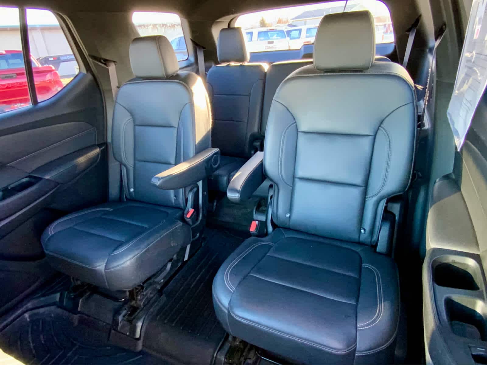 Thumbnail: 2023 Chevrolet Traverse - 30