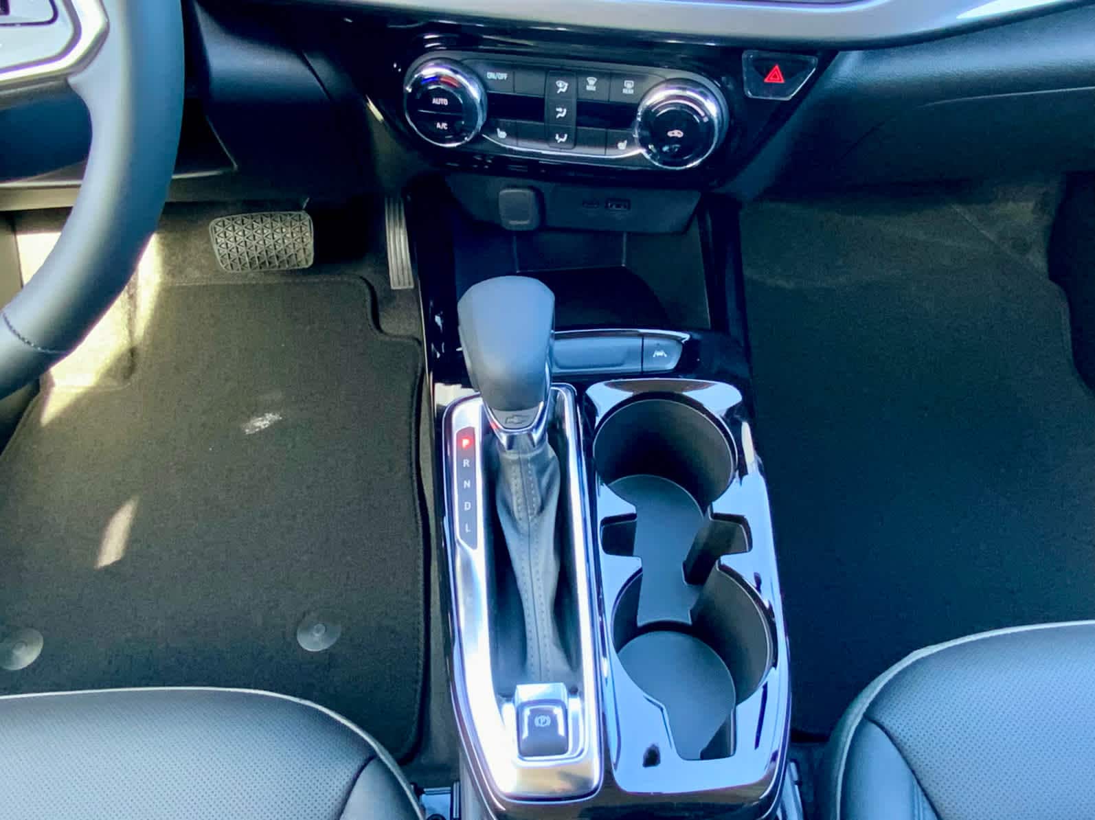 Thumbnail: 2026 Chevrolet Trax - 40