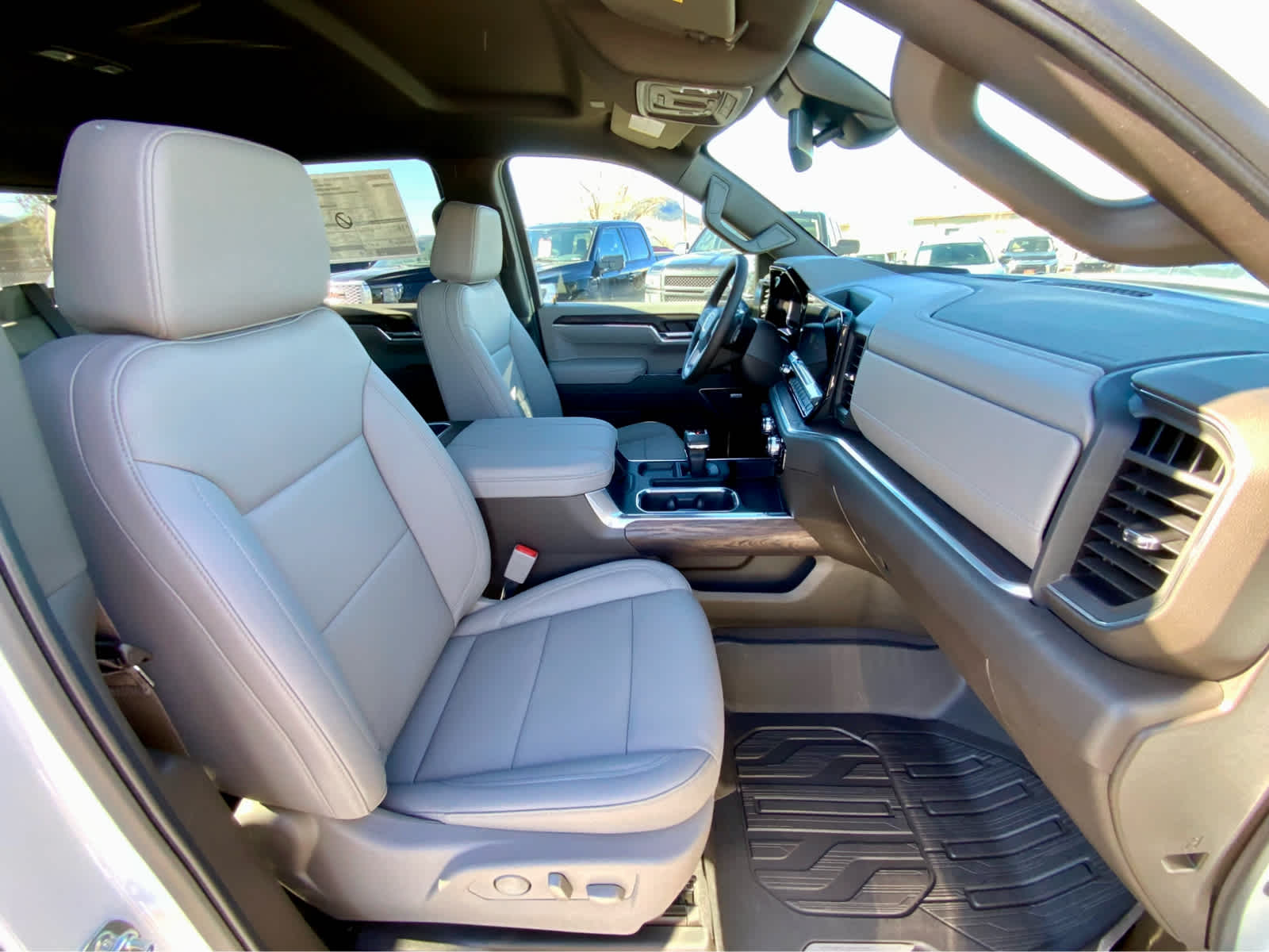 Thumbnail: 2026 GMC Sierra 1500 - 25