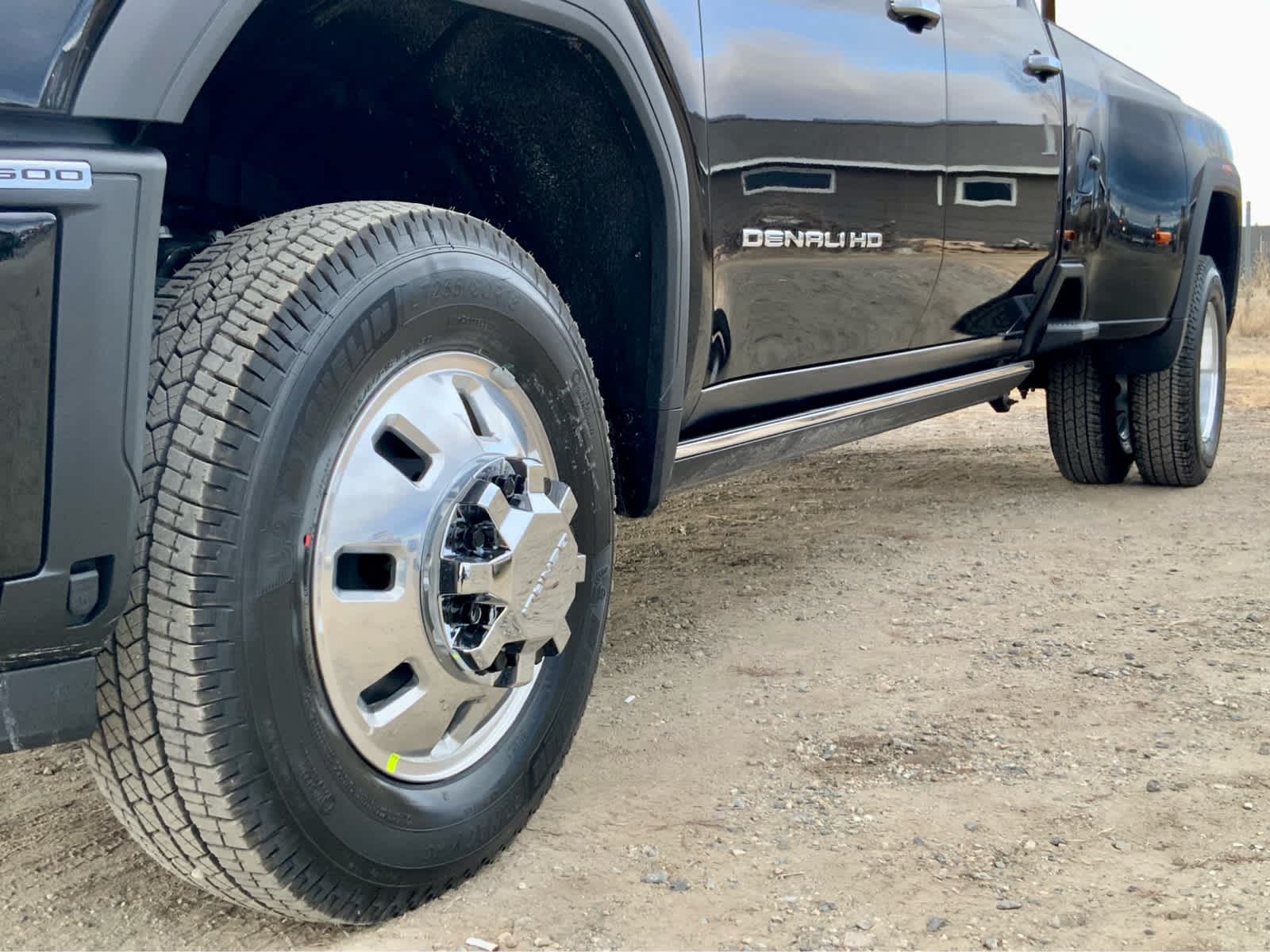 Thumbnail: 2026 GMC Sierra 3500 - 17