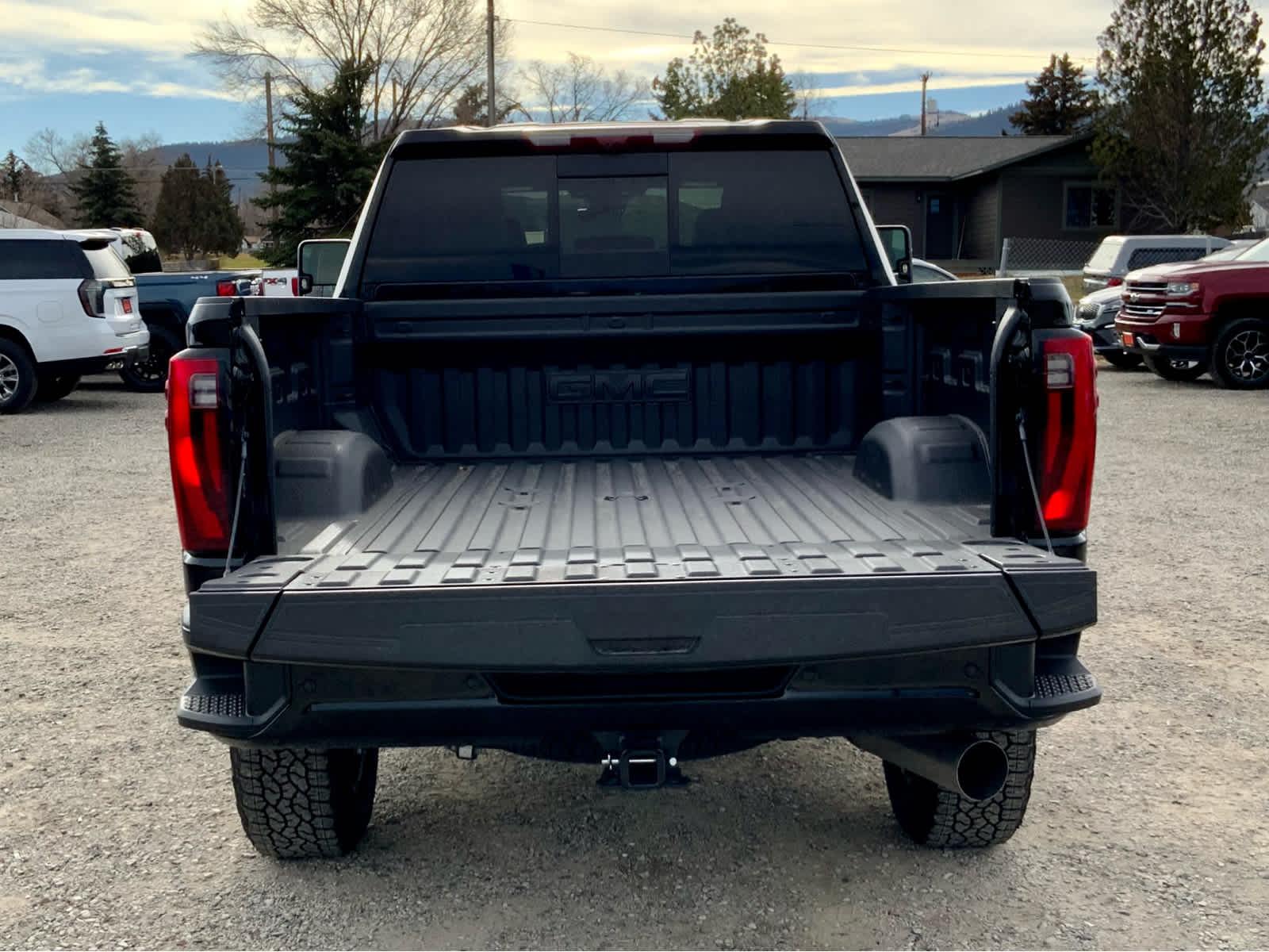 Thumbnail: 2026 GMC Sierra 3500 - 18