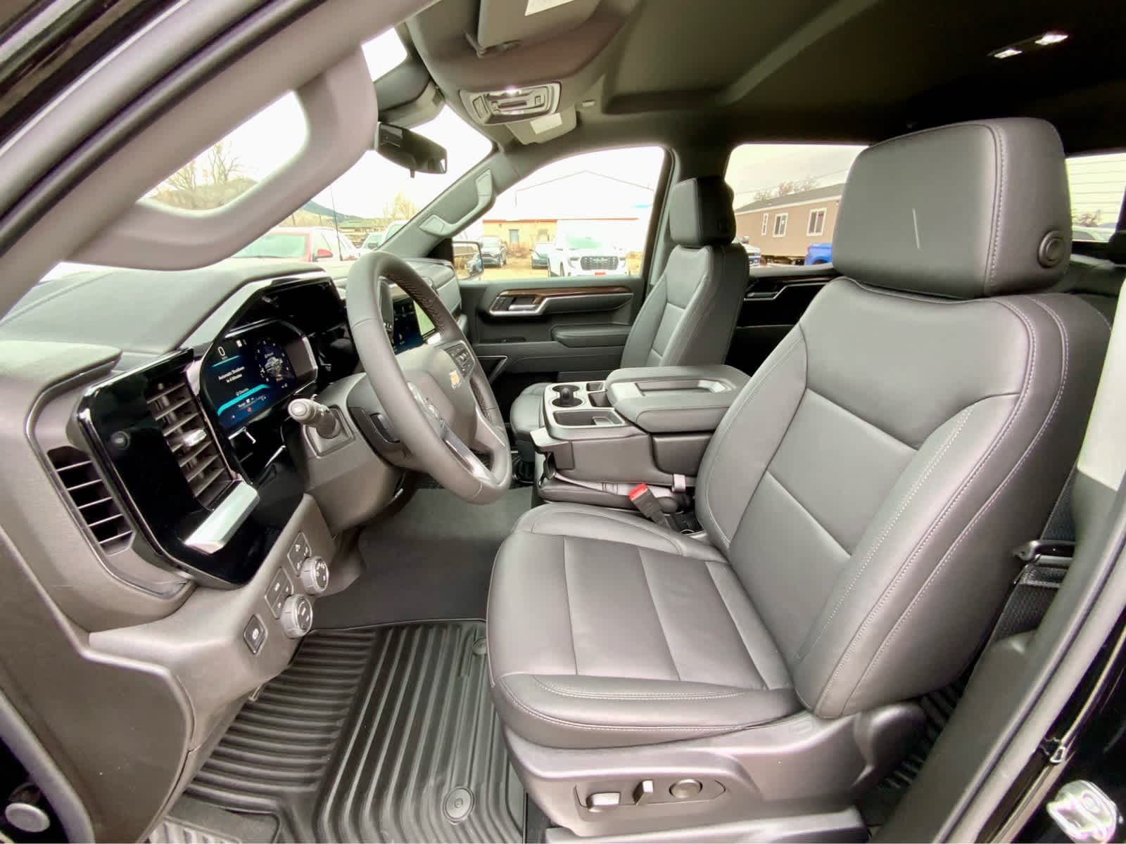 Thumbnail: 2026 Chevrolet Silverado 1500 - 27