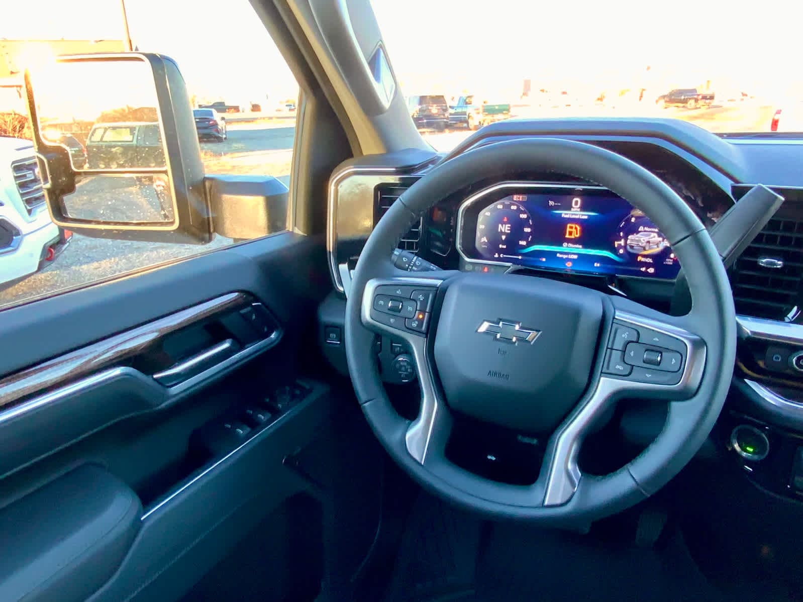 Thumbnail: 2026 Chevrolet Silverado 2500 - 40