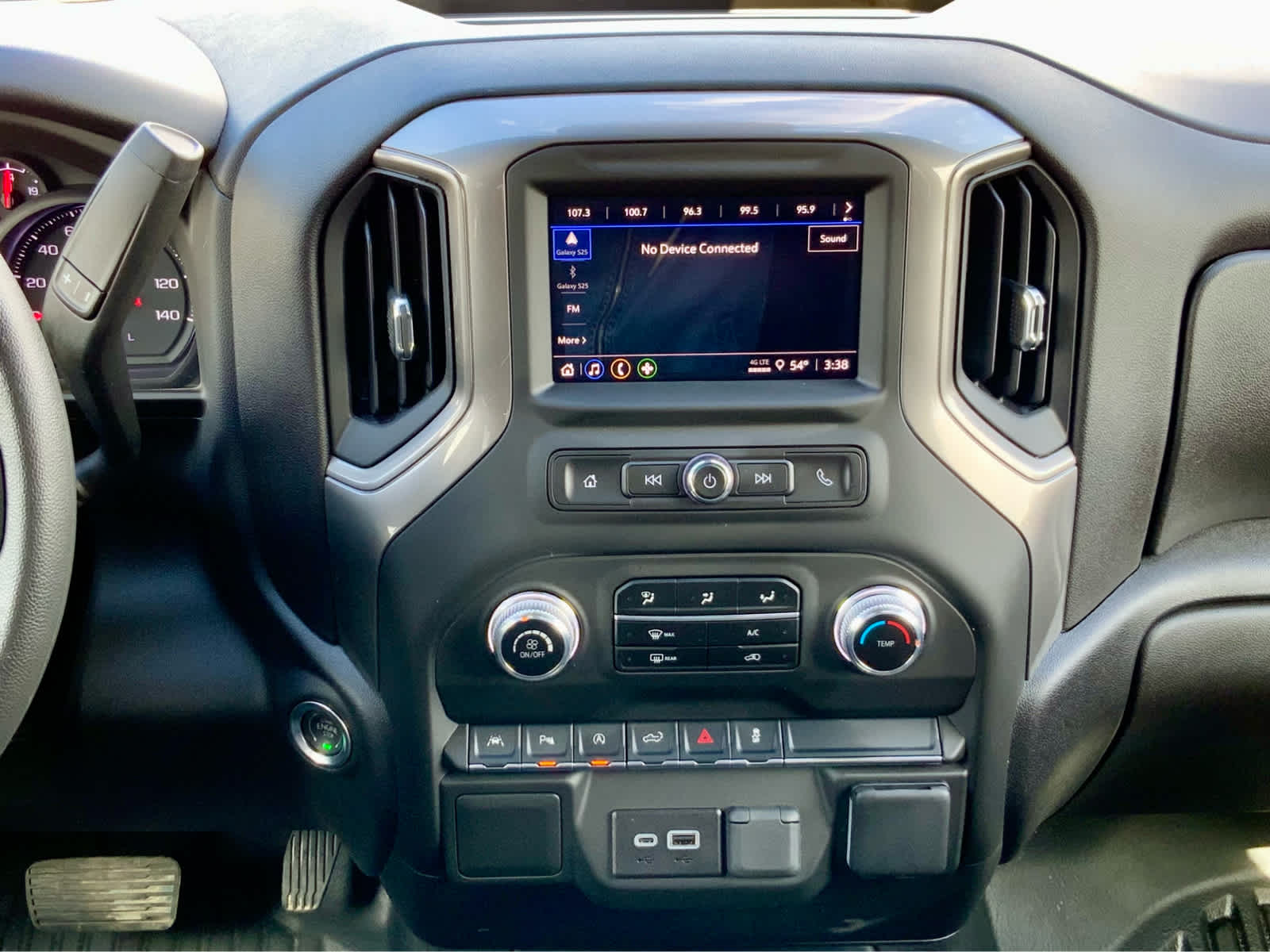Thumbnail: 2025 GMC Sierra 1500 - 42