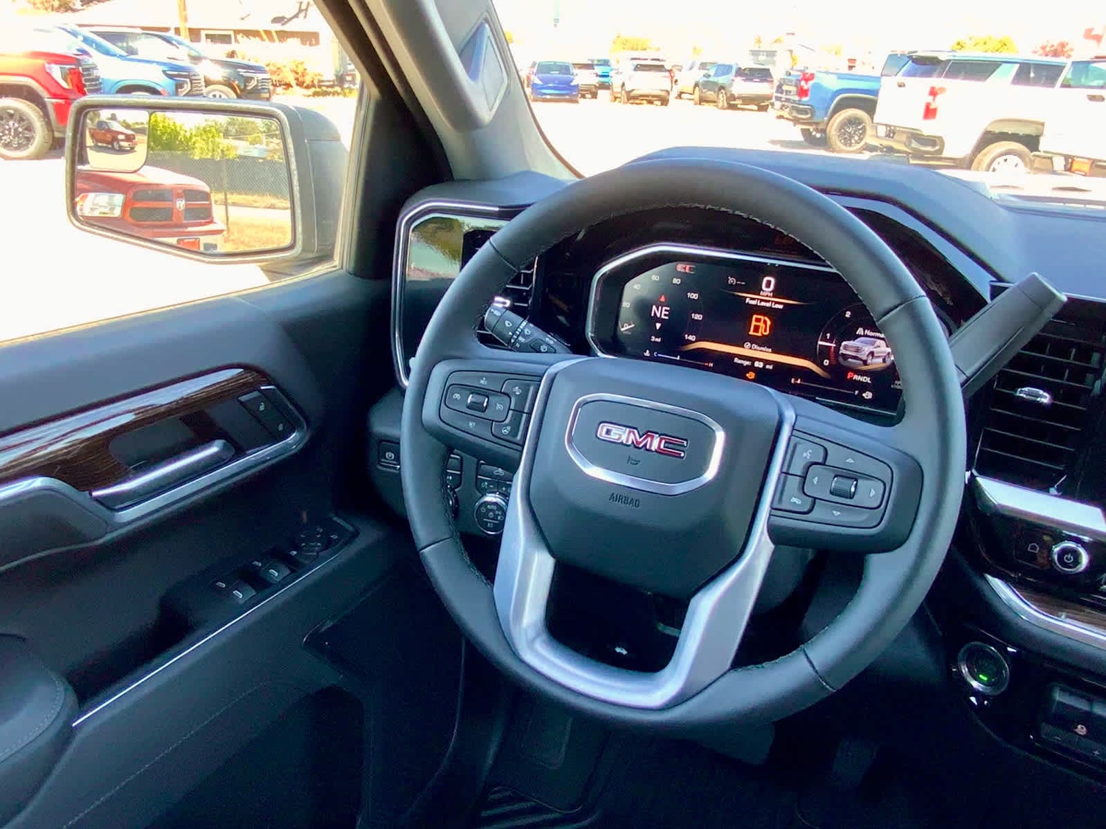 Thumbnail: 2026 GMC Sierra 1500 - 44