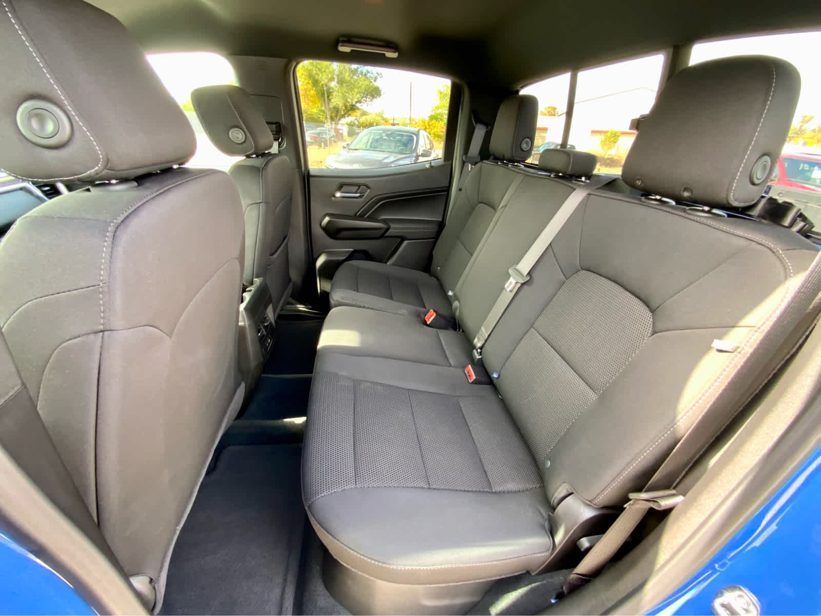 Thumbnail: 2025 GMC Canyon - 30