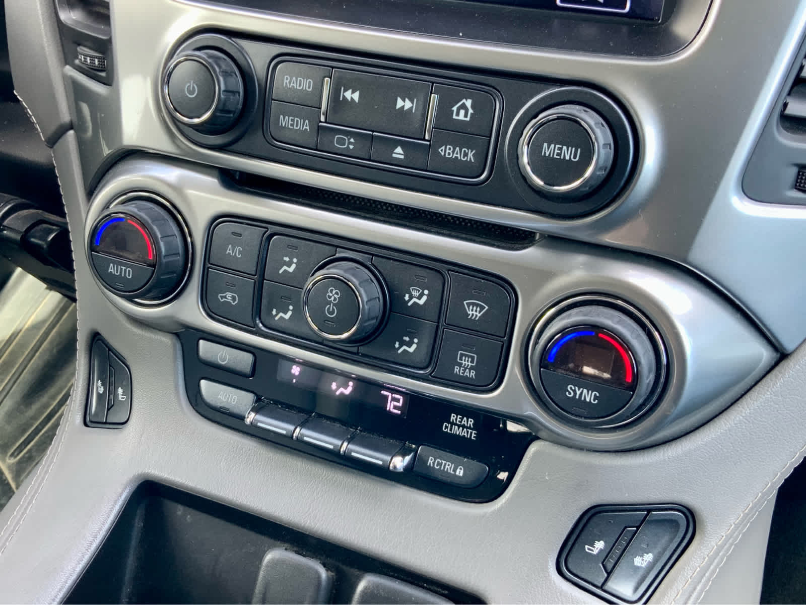 Thumbnail: 2017 Chevrolet Suburban - 45