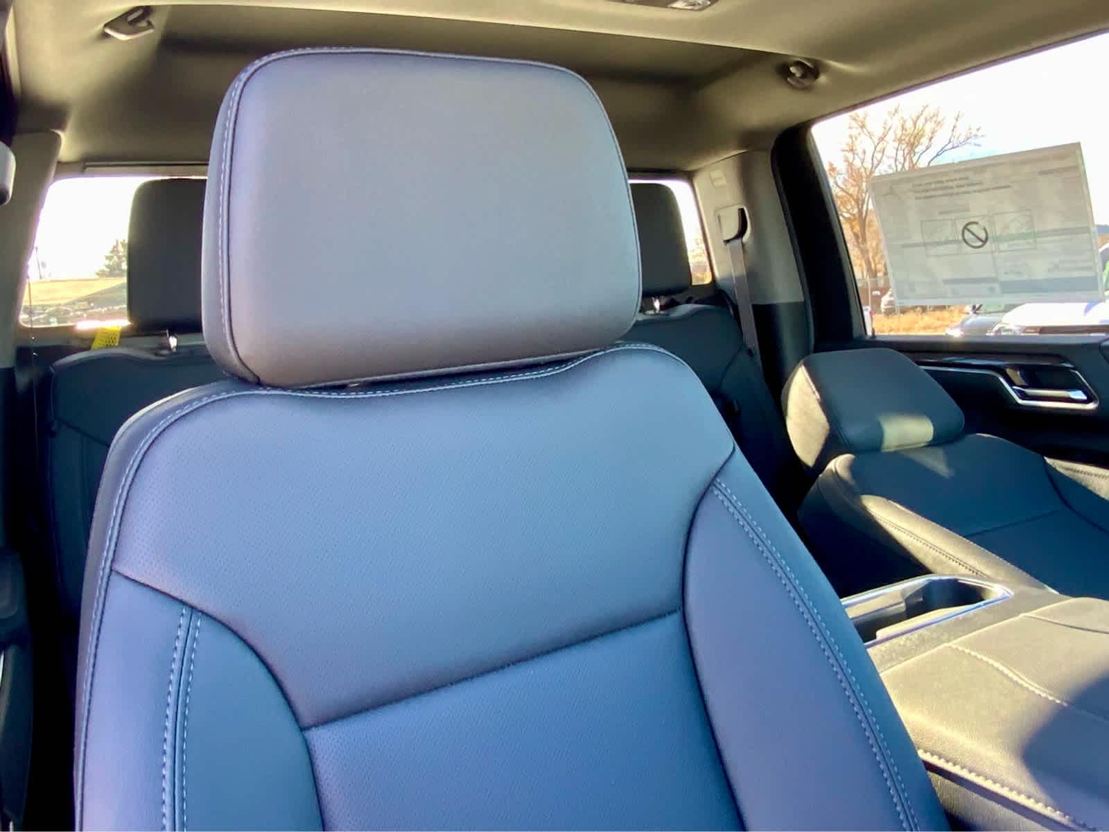 Thumbnail: 2026 Chevrolet Silverado 3500 - 36