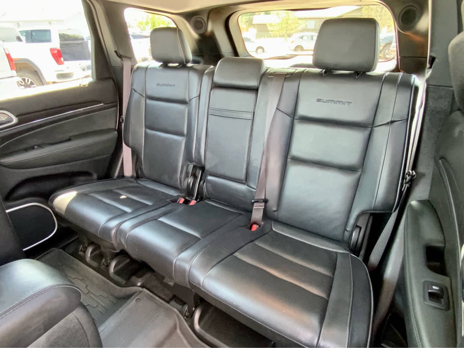 Thumbnail: 2021 Jeep Grand Cherokee - 30