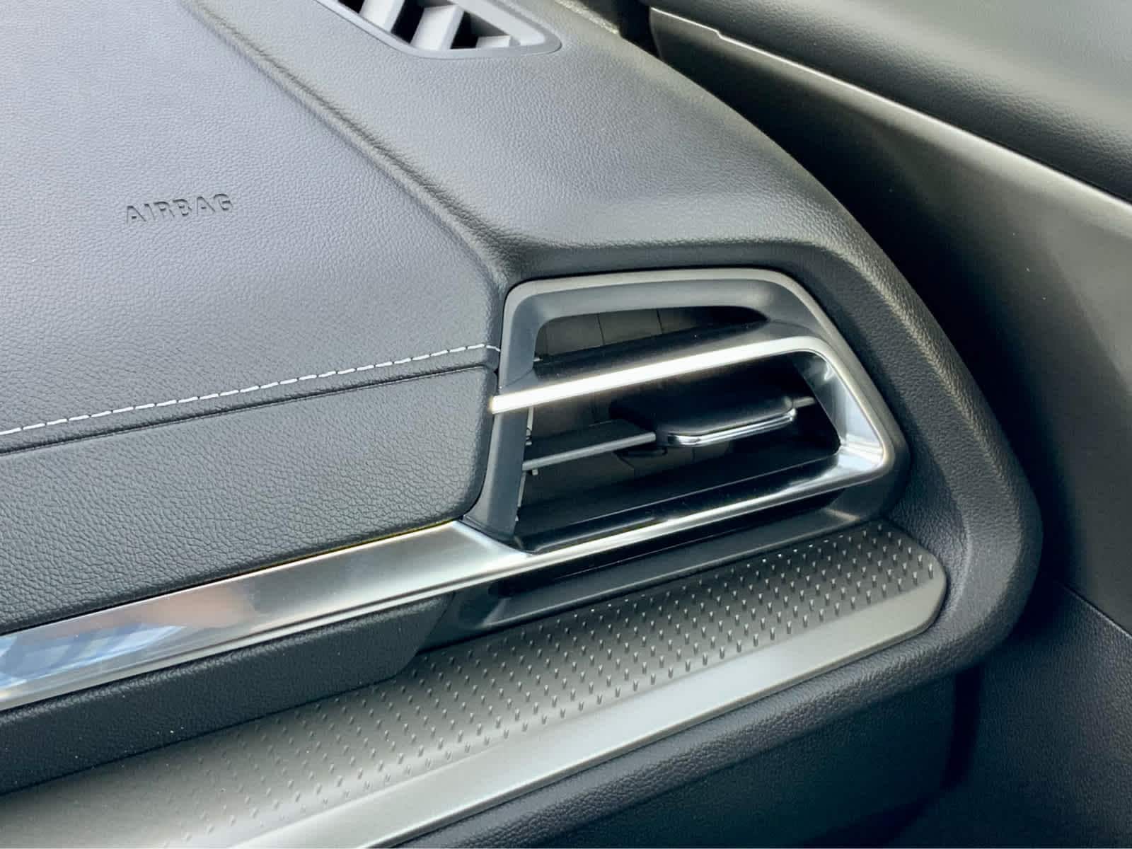 Thumbnail: 2026 Chevrolet Traverse - 48