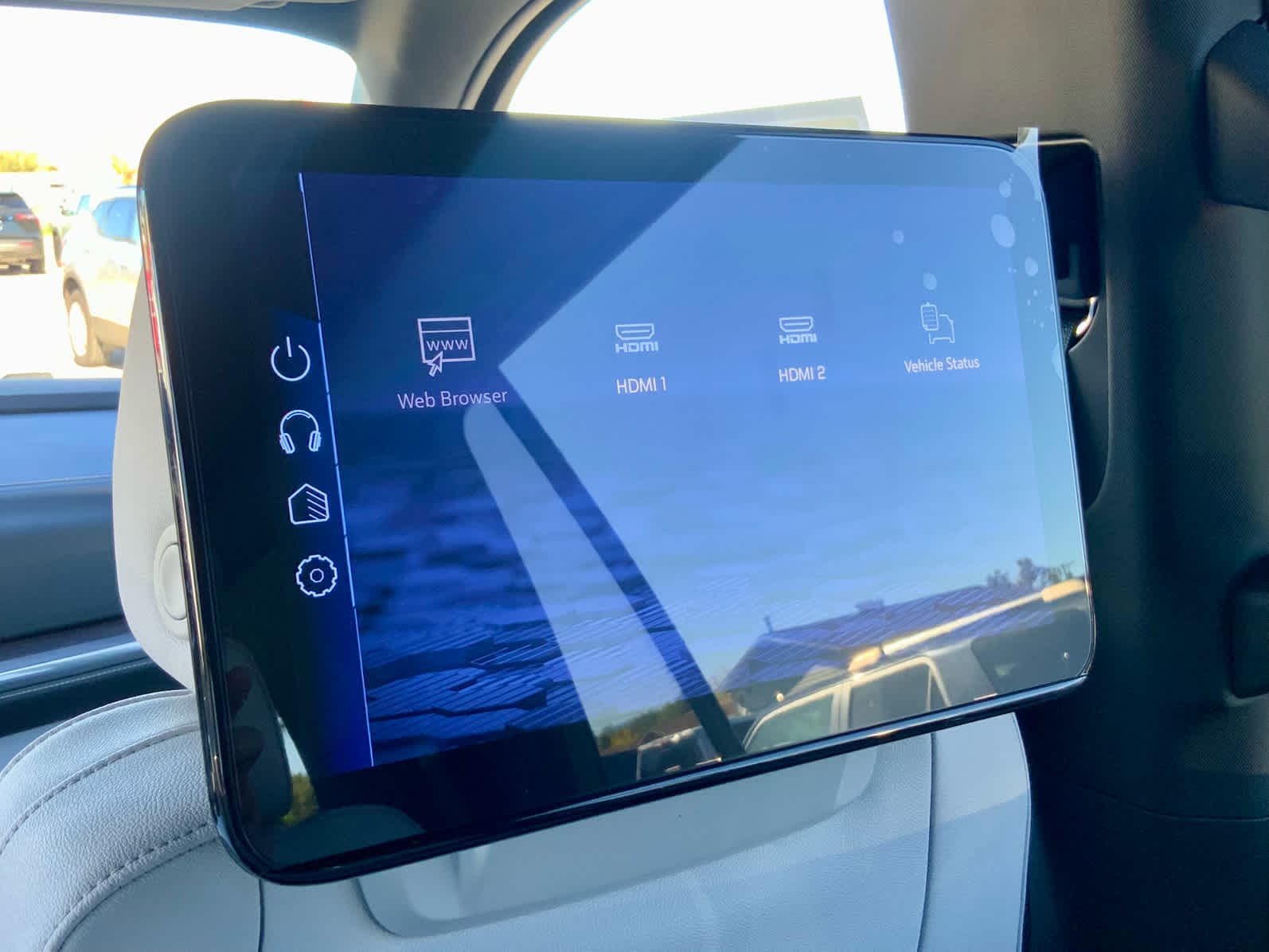 Thumbnail: 2026 Chevrolet Tahoe - 50