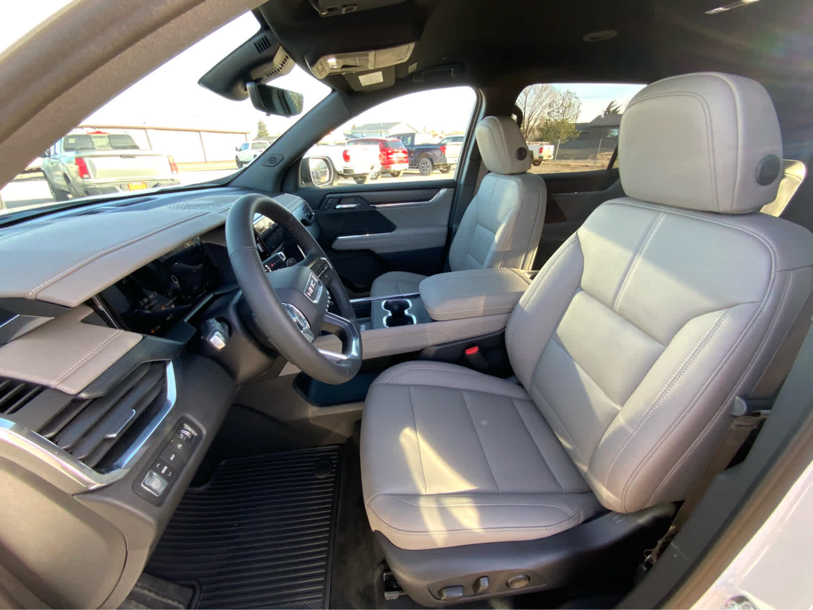 Thumbnail: 2026 GMC Acadia - 27