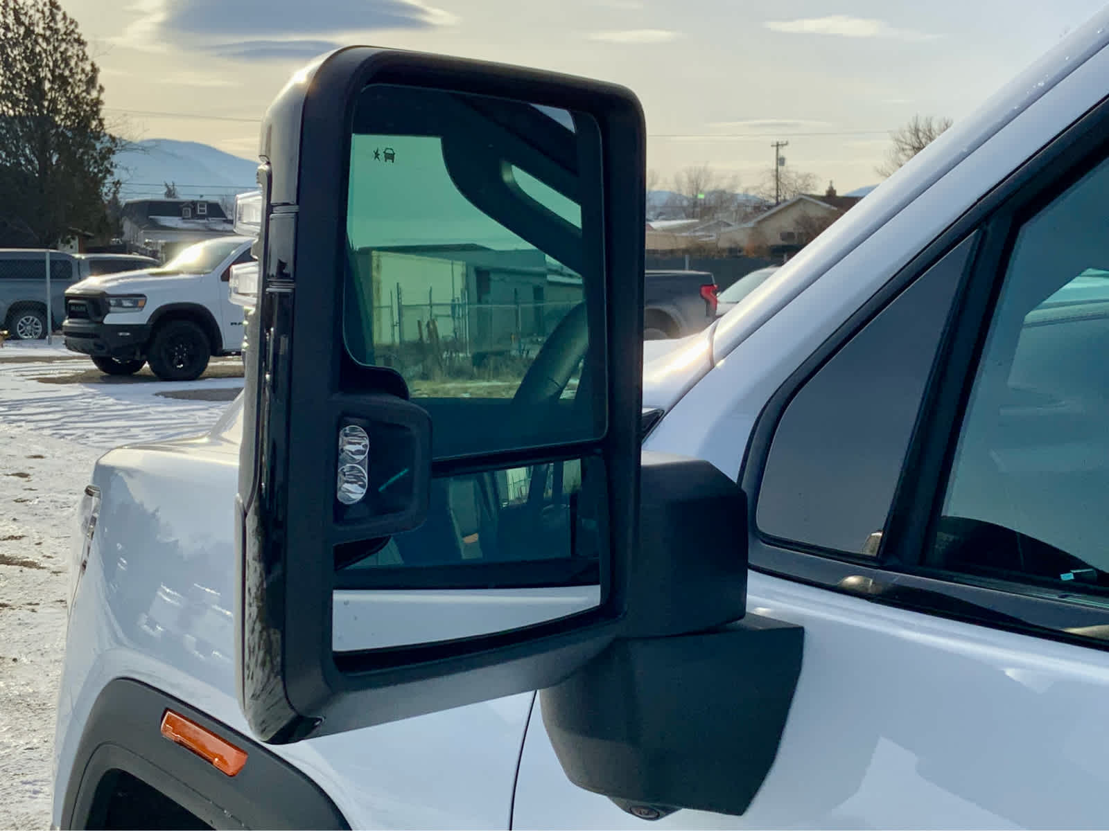 Thumbnail: 2026 GMC Sierra 3500 - 16