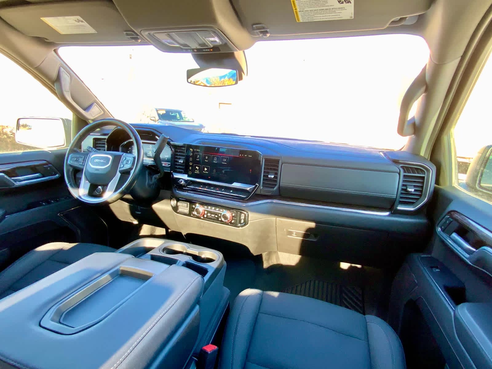 Thumbnail: 2023 GMC Sierra 1500 - 32