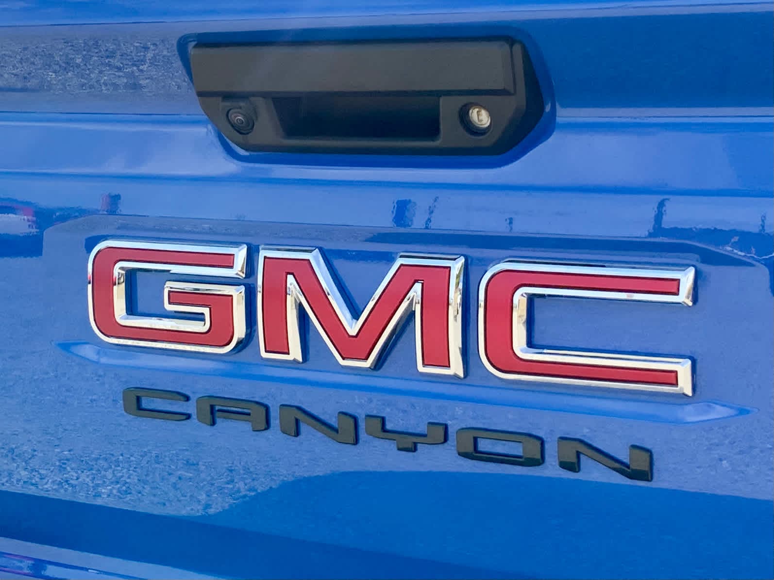 Thumbnail: 2025 GMC Canyon - 26