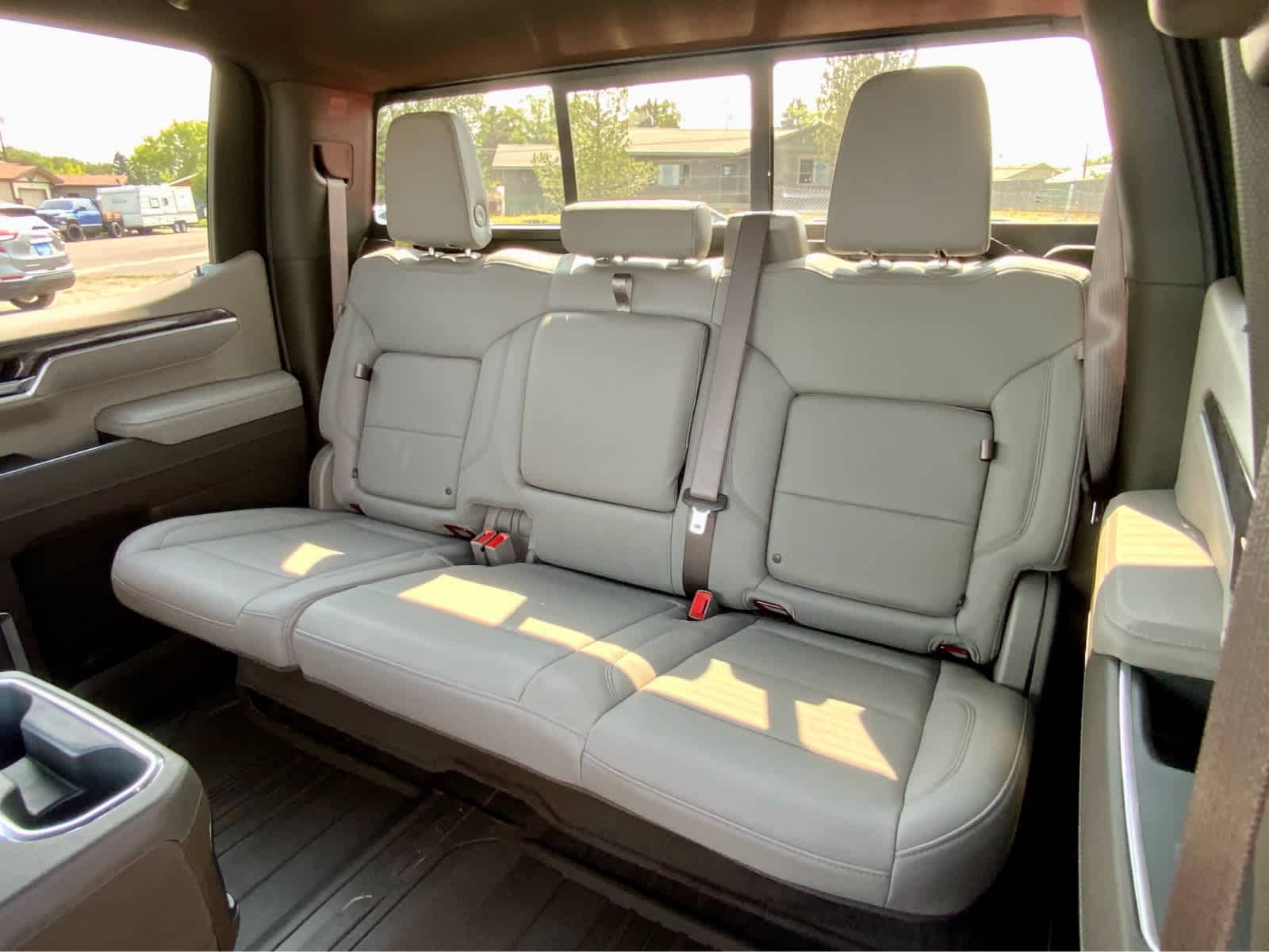 Thumbnail: 2026 Chevrolet Silverado 1500 - 33