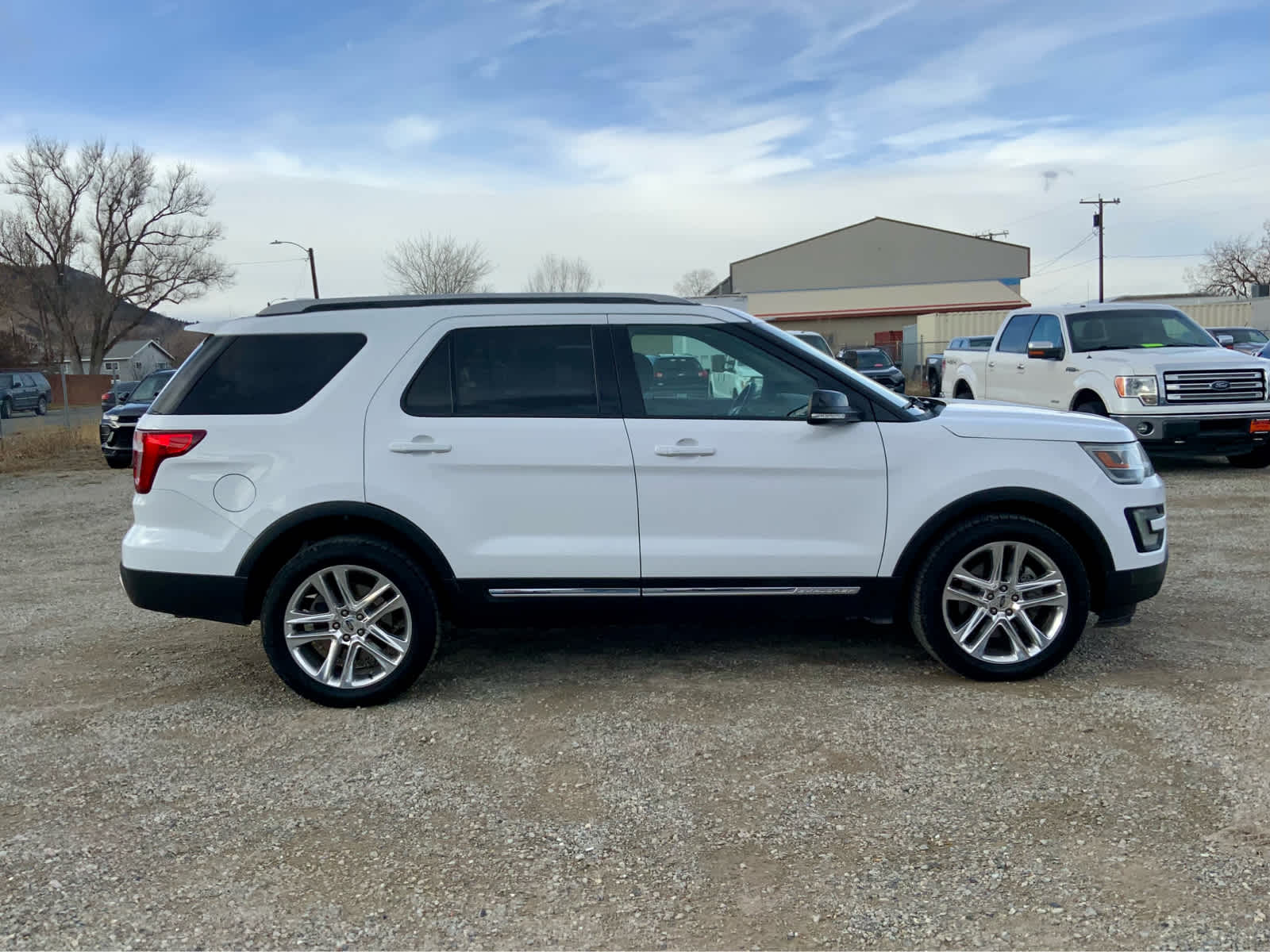 Thumbnail: 2017 Ford Explorer - 6