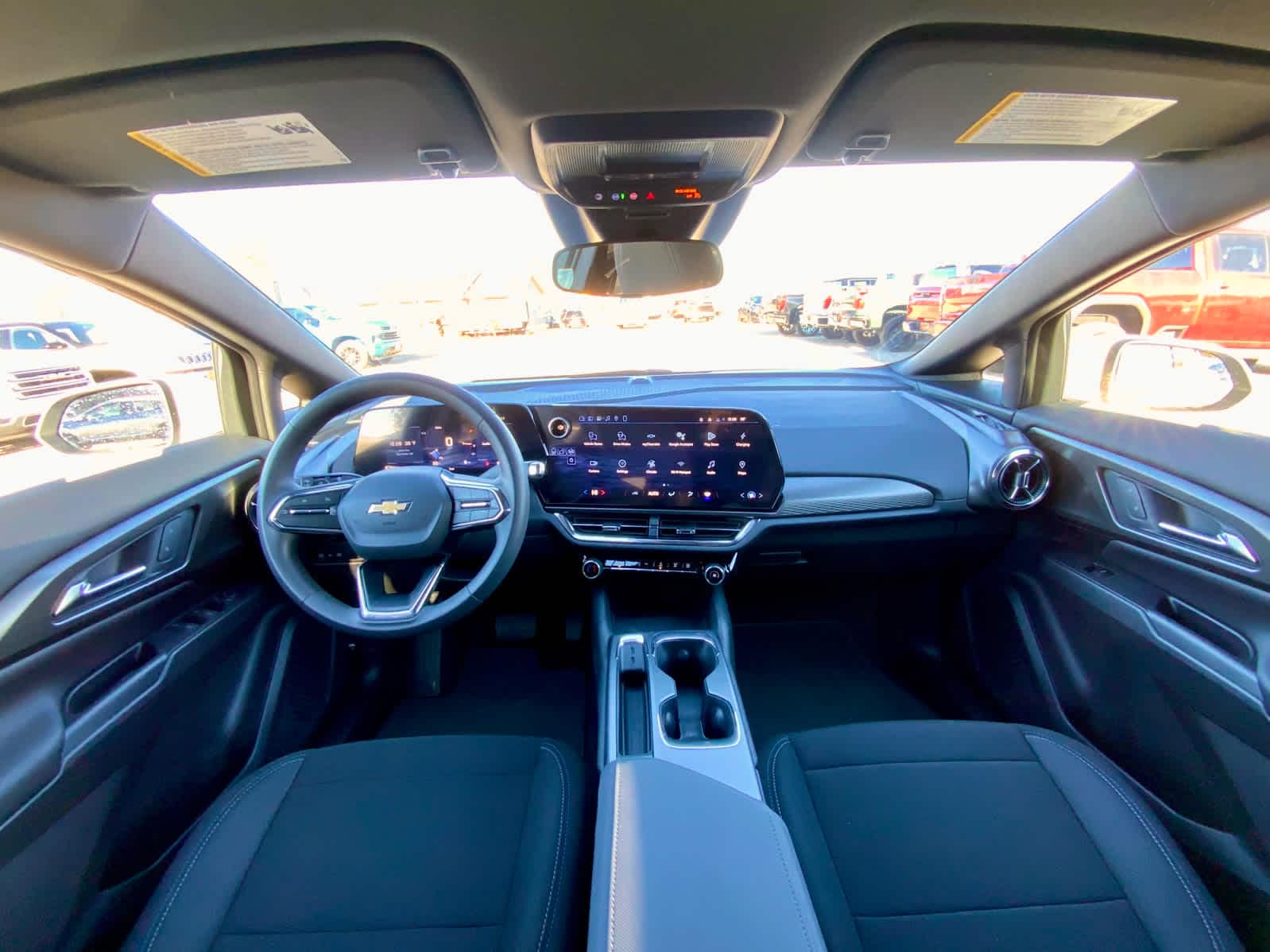 Thumbnail: 2026 Chevrolet Equinox - 32