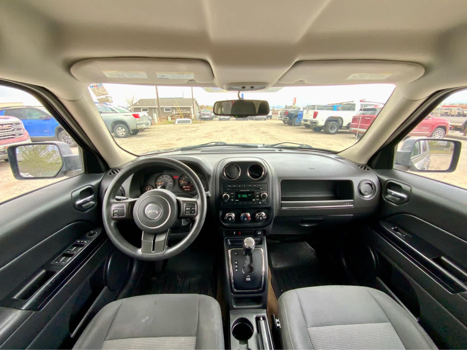 Thumbnail: 2016 Jeep Patriot - 31