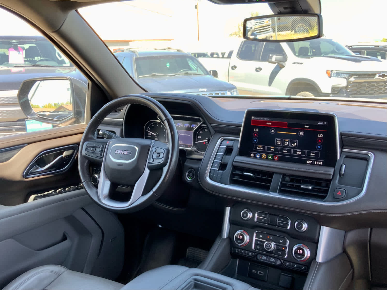 Thumbnail: 2021 GMC Yukon - 32