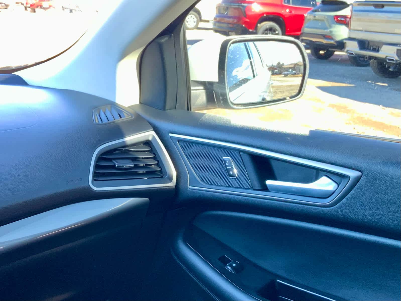 Thumbnail: 2020 Ford Edge - 34