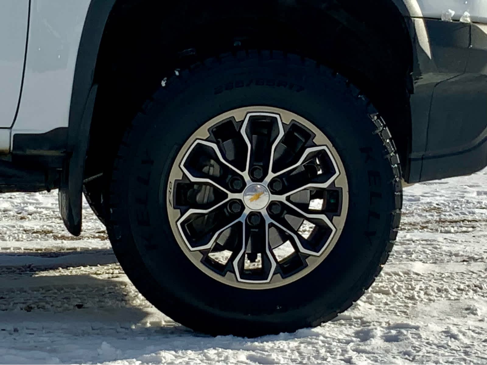 Thumbnail: 2019 Chevrolet Colorado - 16