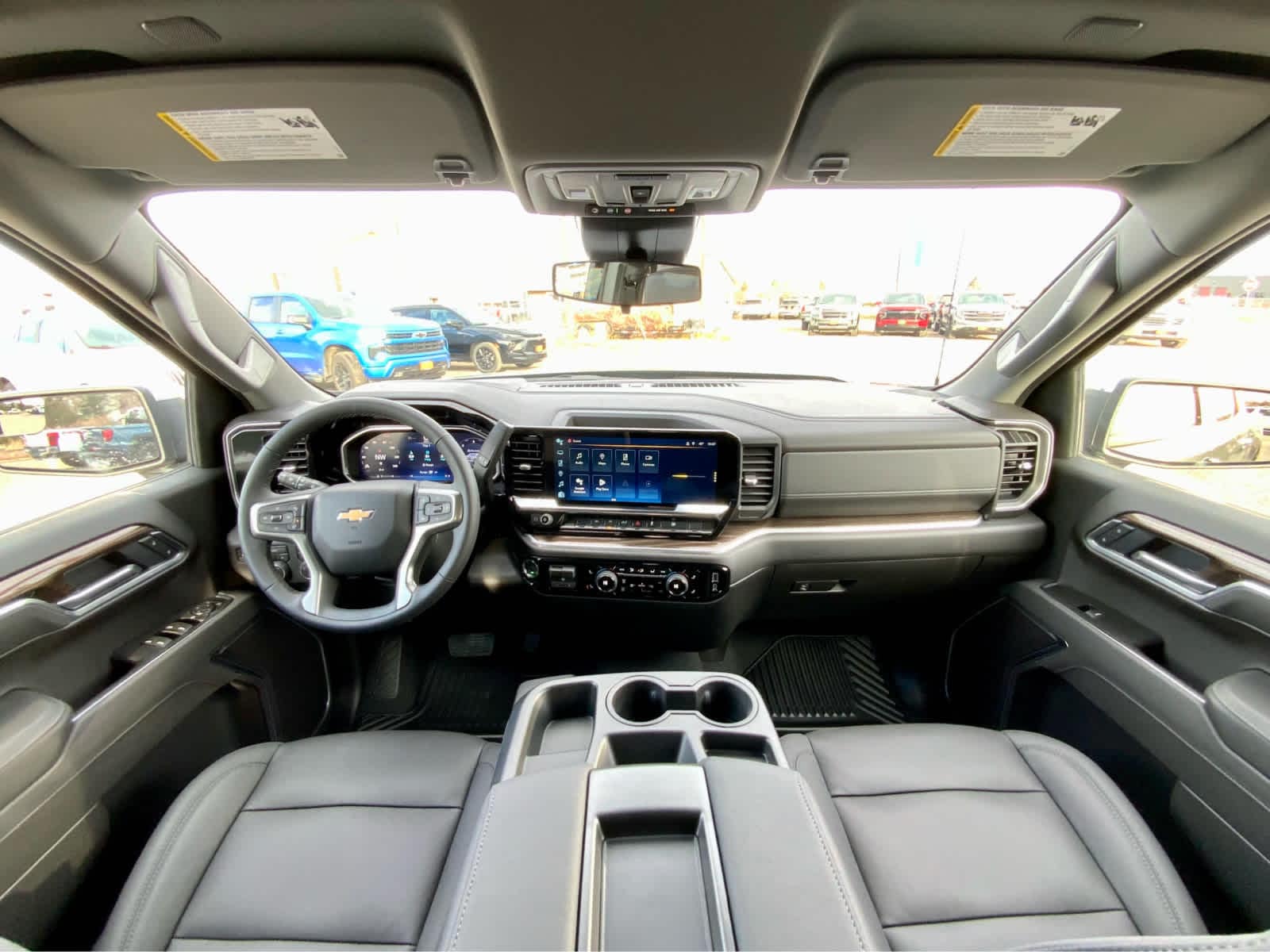 Thumbnail: 2026 Chevrolet Silverado 1500 - 37