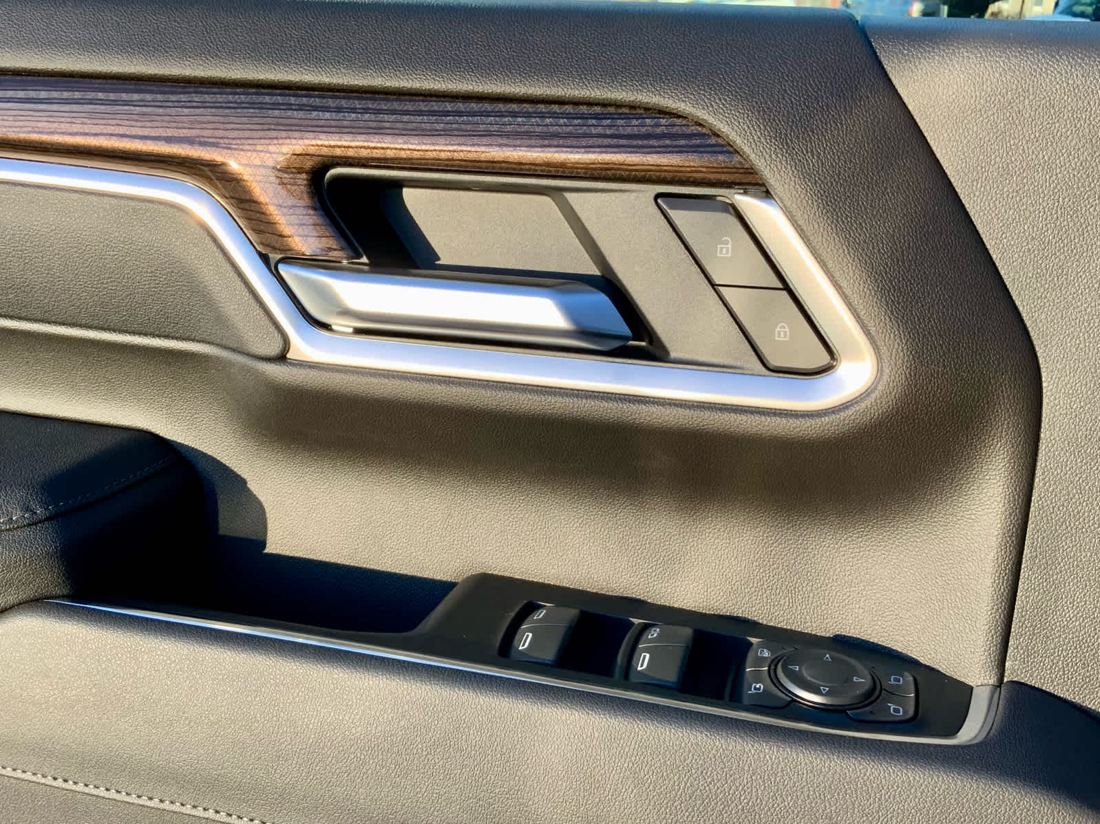 Thumbnail: 2026 Chevrolet Silverado 2500 - 51