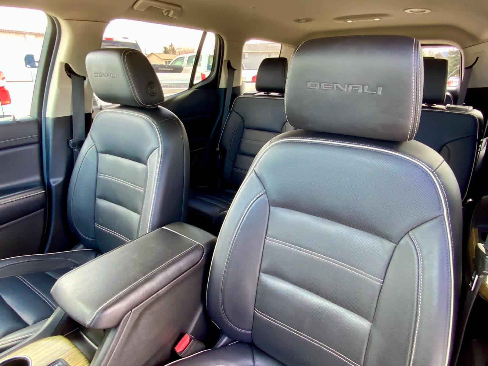 Thumbnail: 2019 GMC Acadia - 26