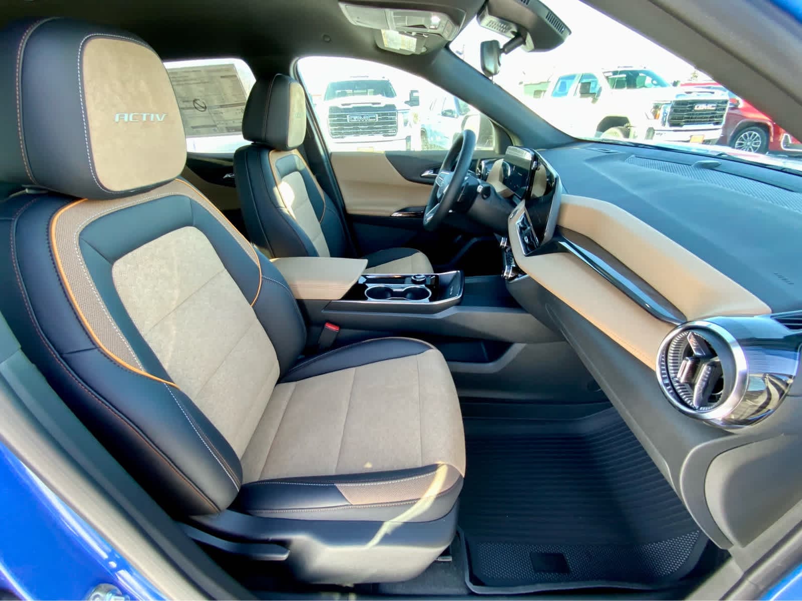 Thumbnail: 2026 Chevrolet Equinox - 24