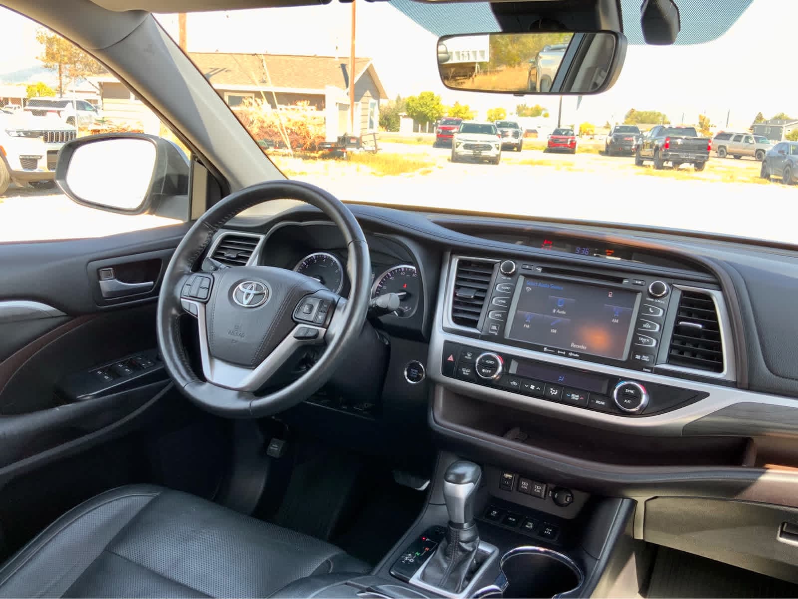 Thumbnail: 2018 Toyota Highlander - 39