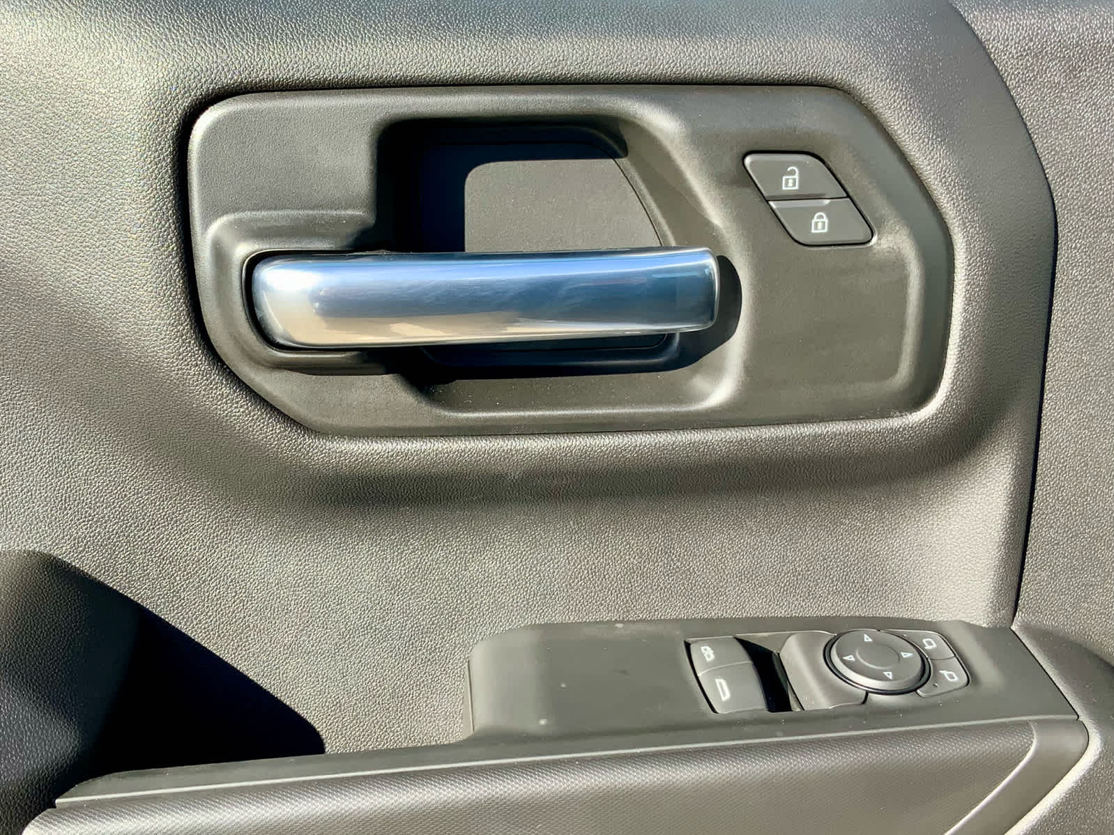 Thumbnail: 2026 Chevrolet Silverado 1500 - 41